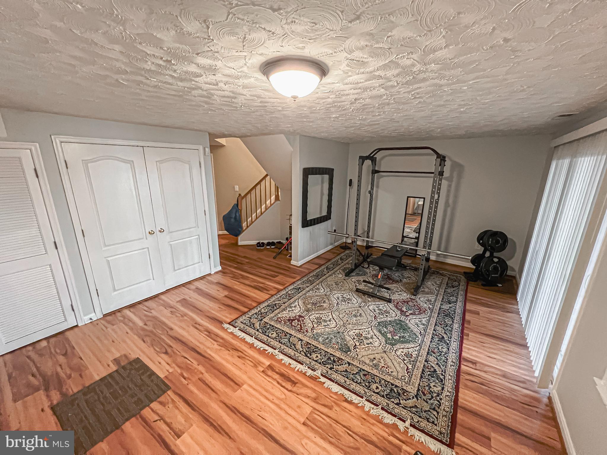 CENTRE RIDGE LAND BAY - Residential Lease