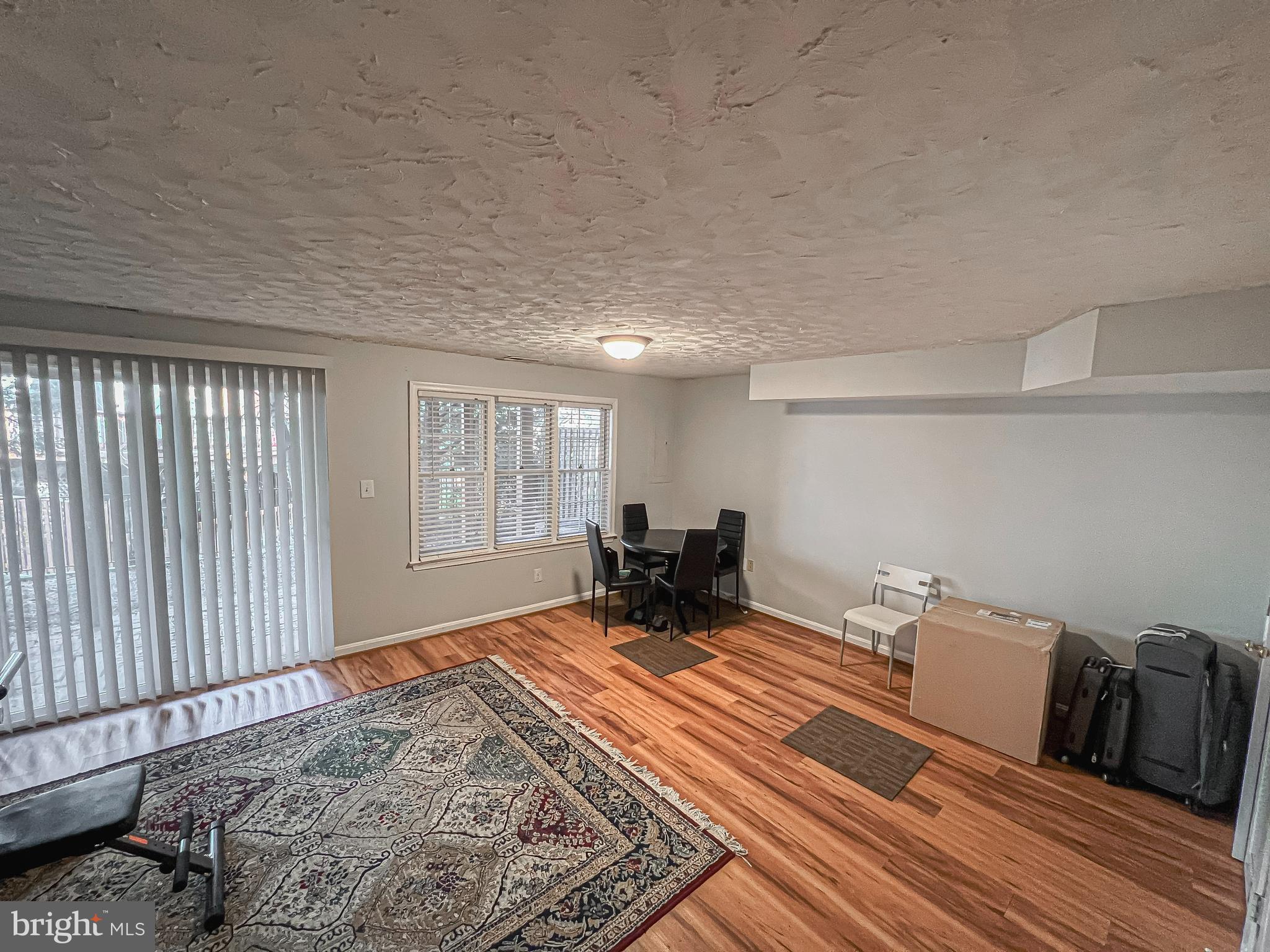 CENTRE RIDGE LAND BAY - Residential Lease