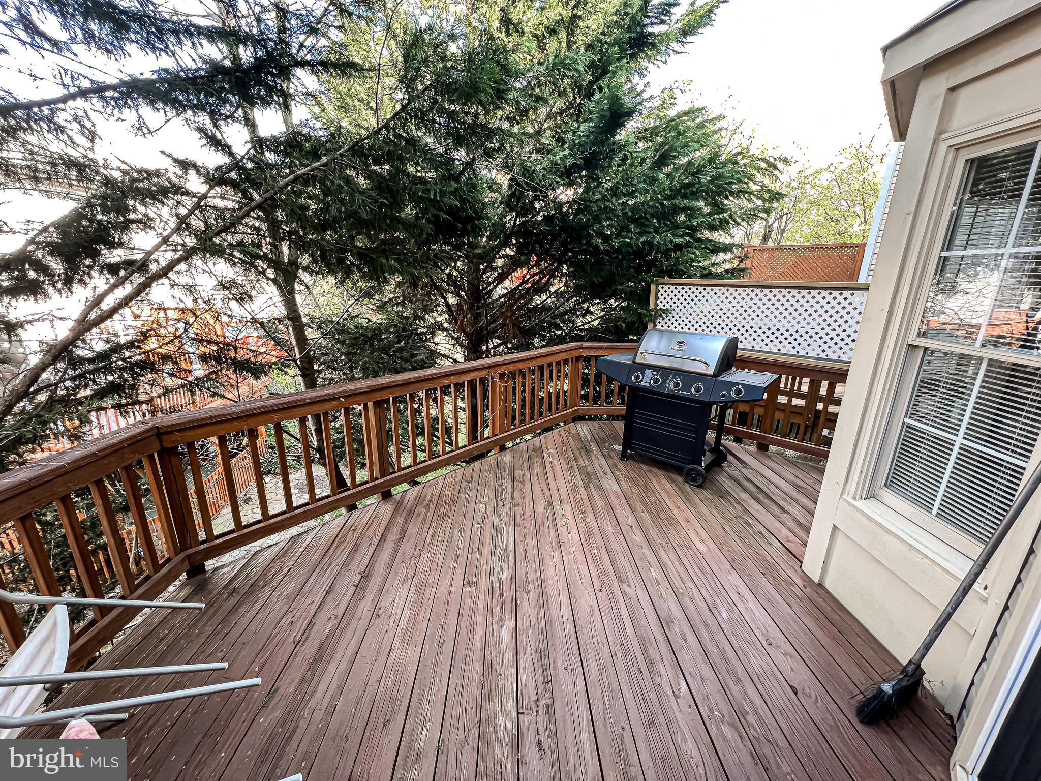 CENTRE RIDGE LAND BAY - Residential Lease