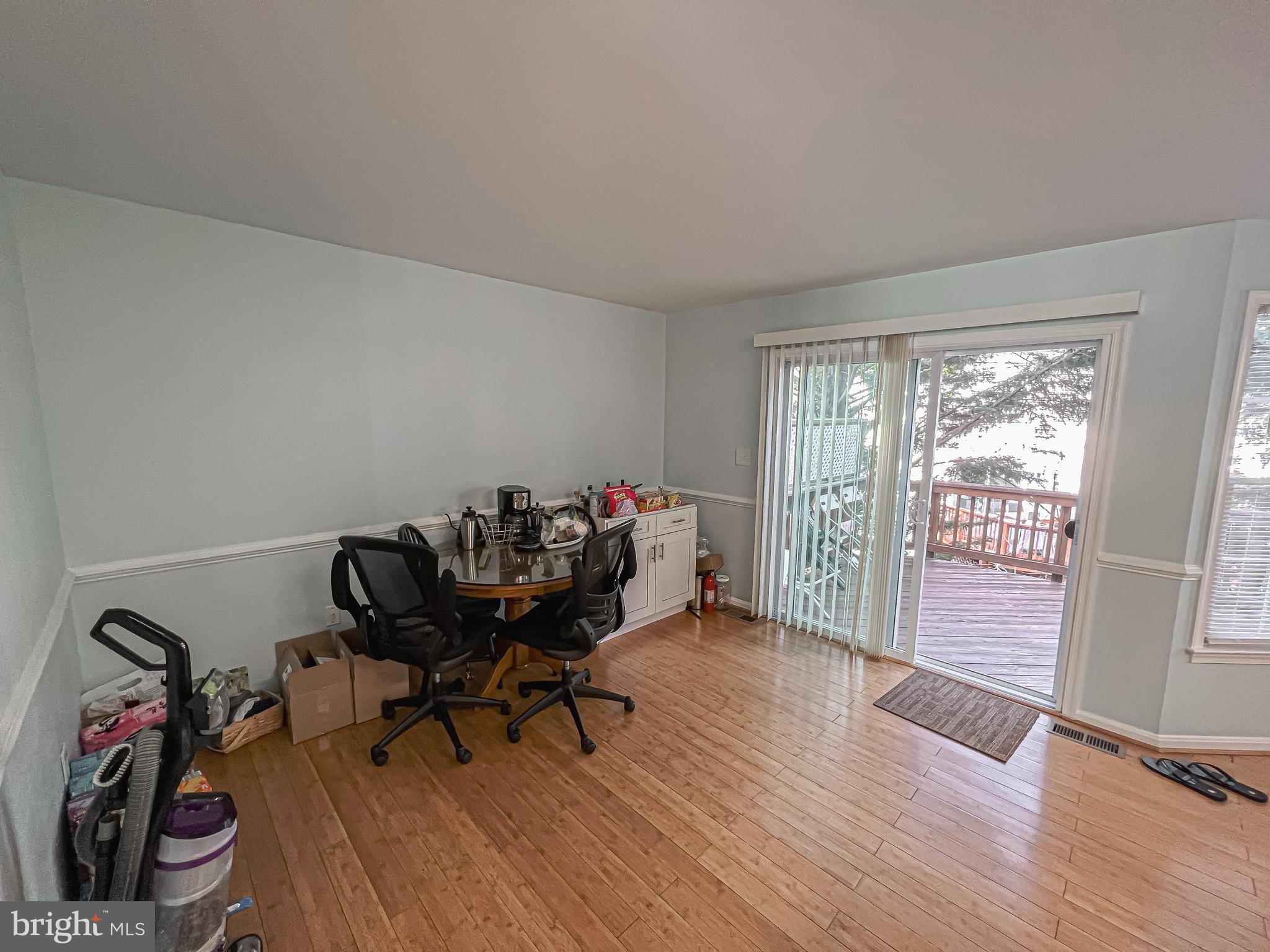 CENTRE RIDGE LAND BAY - Residential Lease