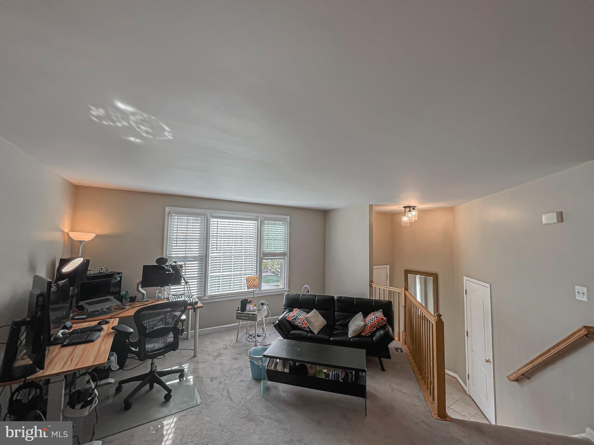 CENTRE RIDGE LAND BAY - Residential Lease