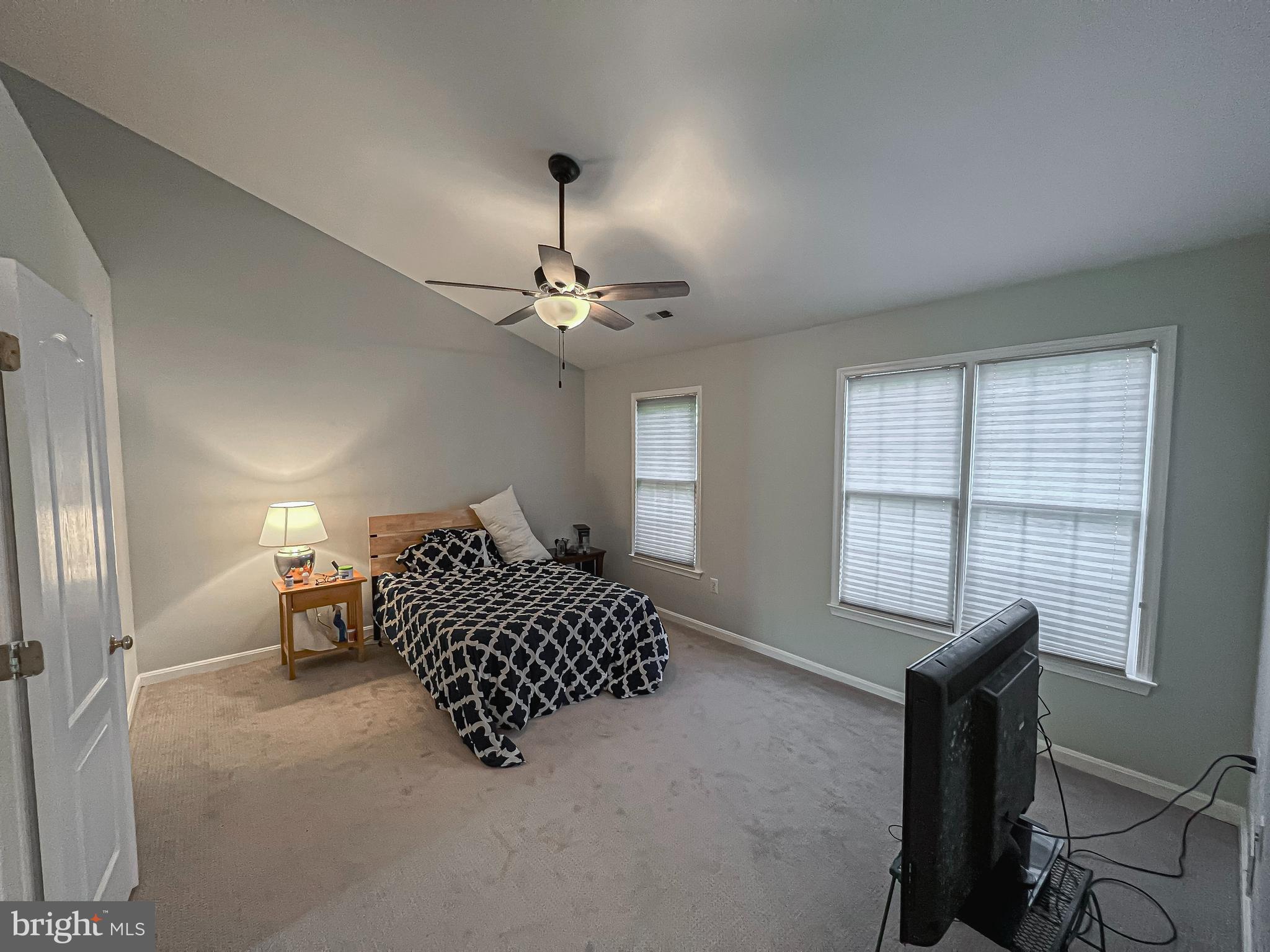 CENTRE RIDGE LAND BAY - Residential Lease