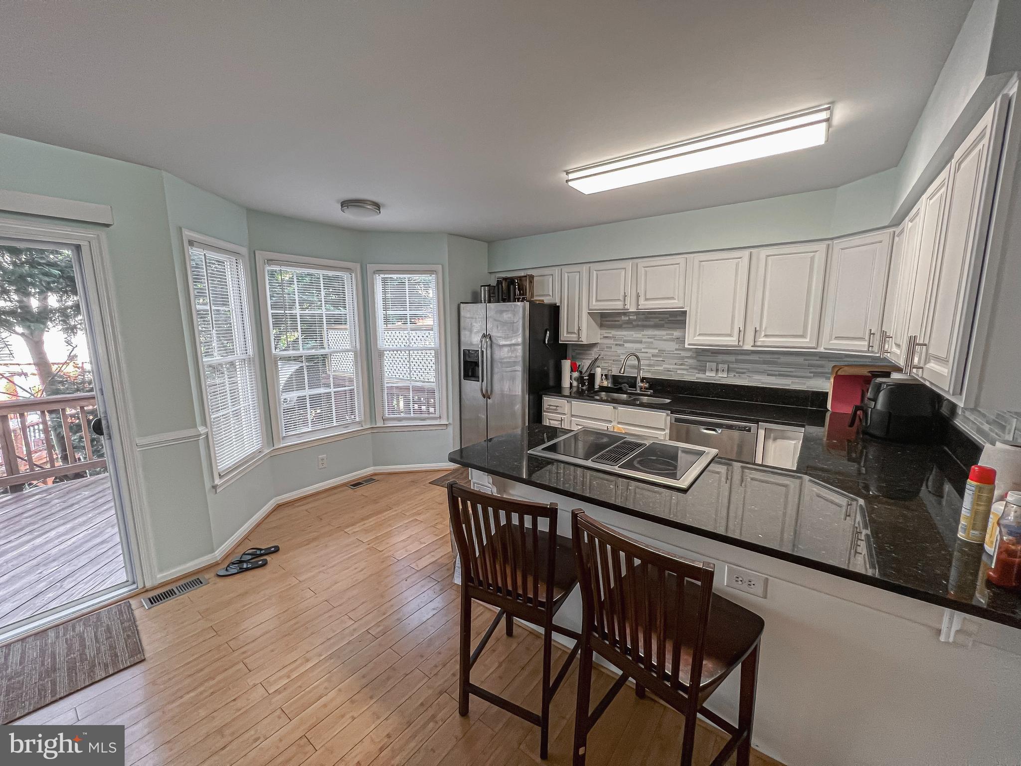 CENTRE RIDGE LAND BAY - Residential Lease