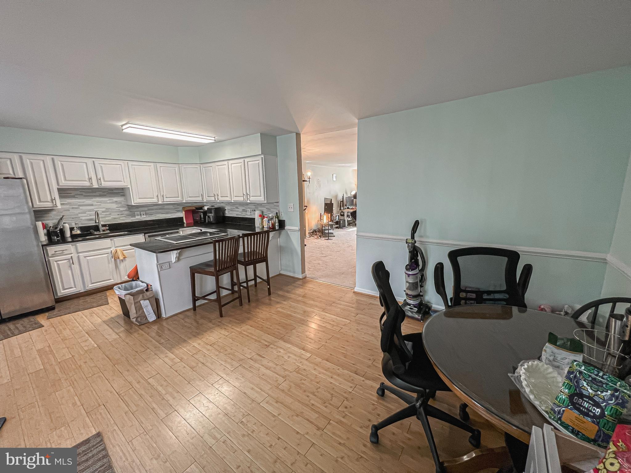 CENTRE RIDGE LAND BAY - Residential Lease