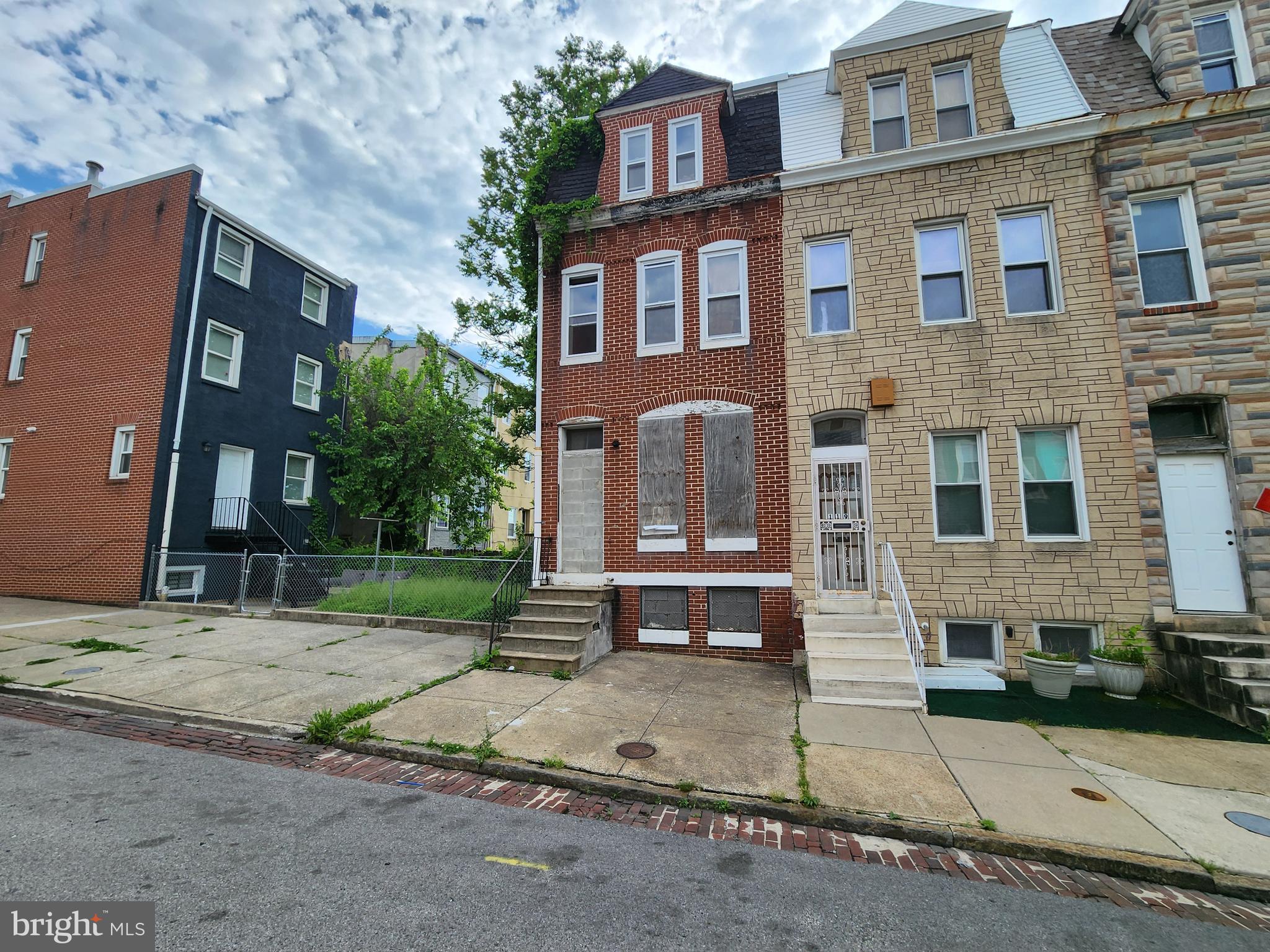 121 N MOUNT STREET
