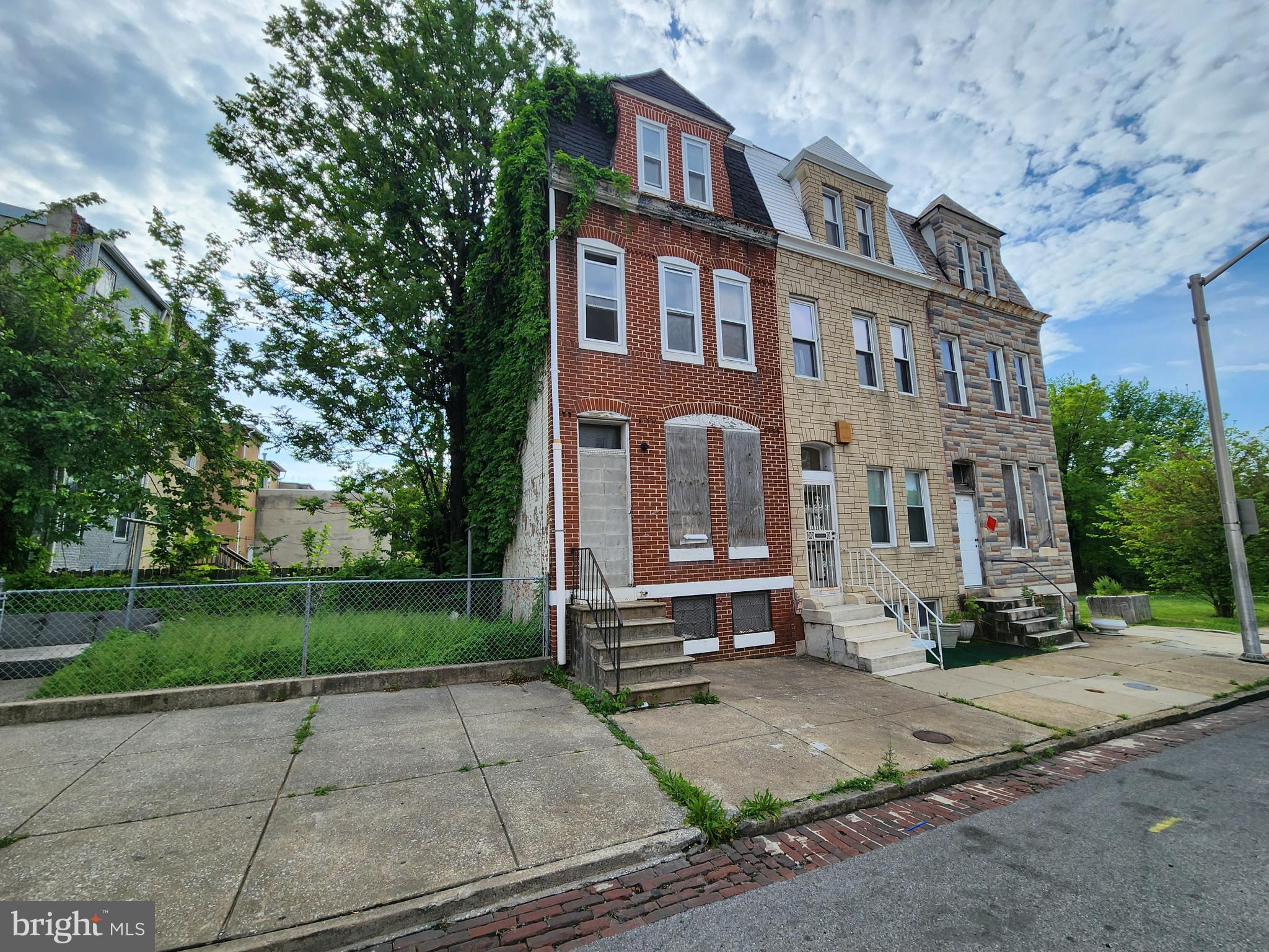 121 N MOUNT STREET