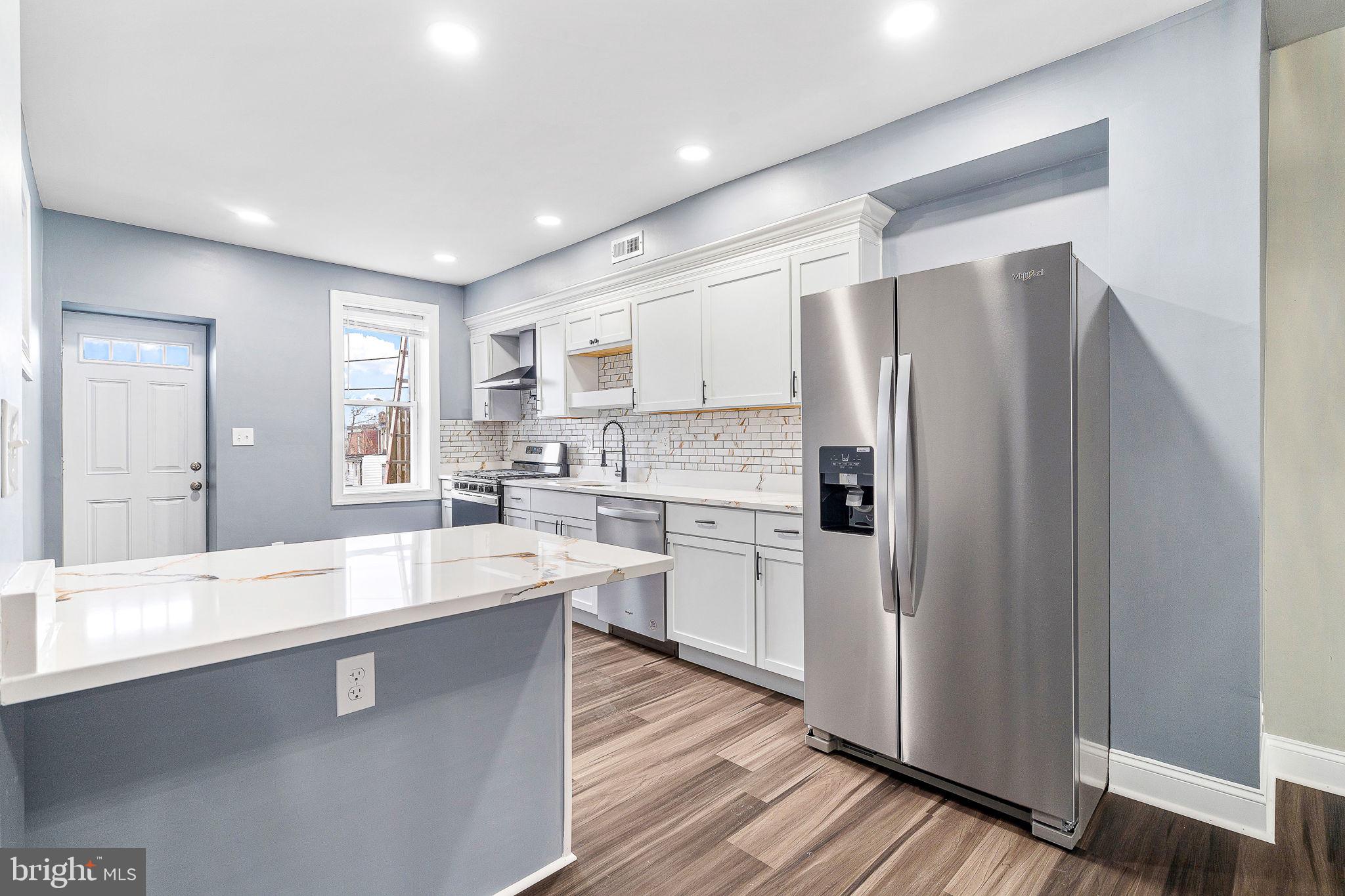 BROADWAY EAST - Residential