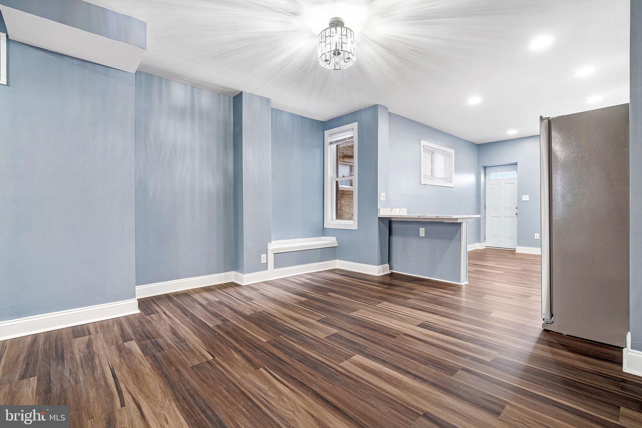 BROADWAY EAST - Residential