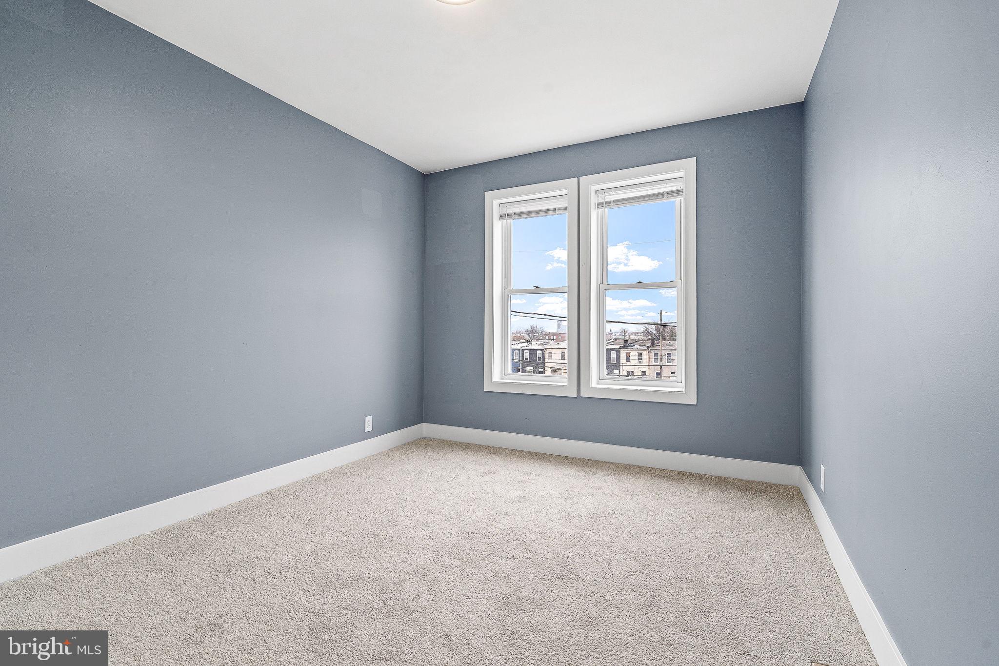 BROADWAY EAST - Residential