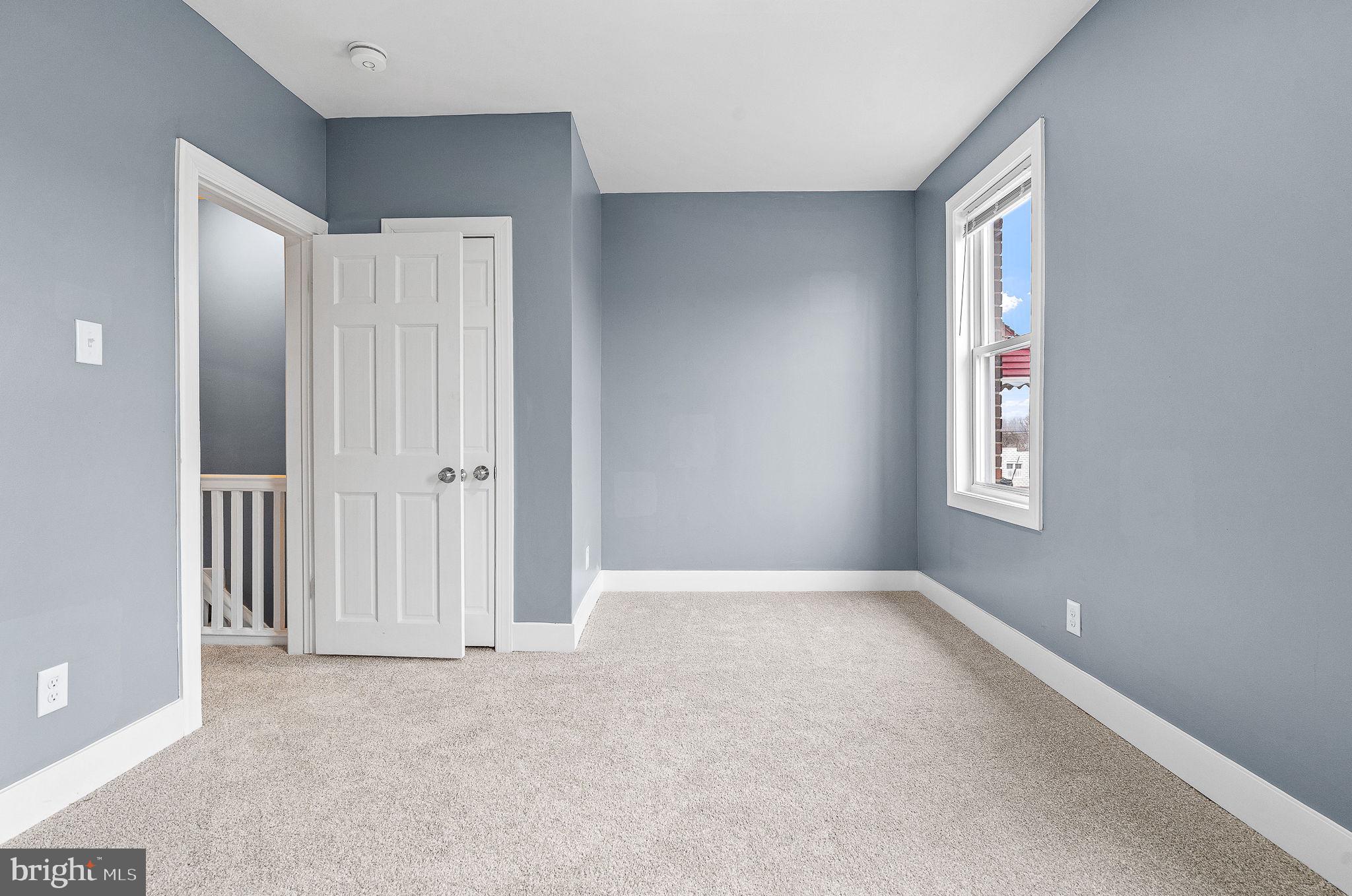 BROADWAY EAST - Residential