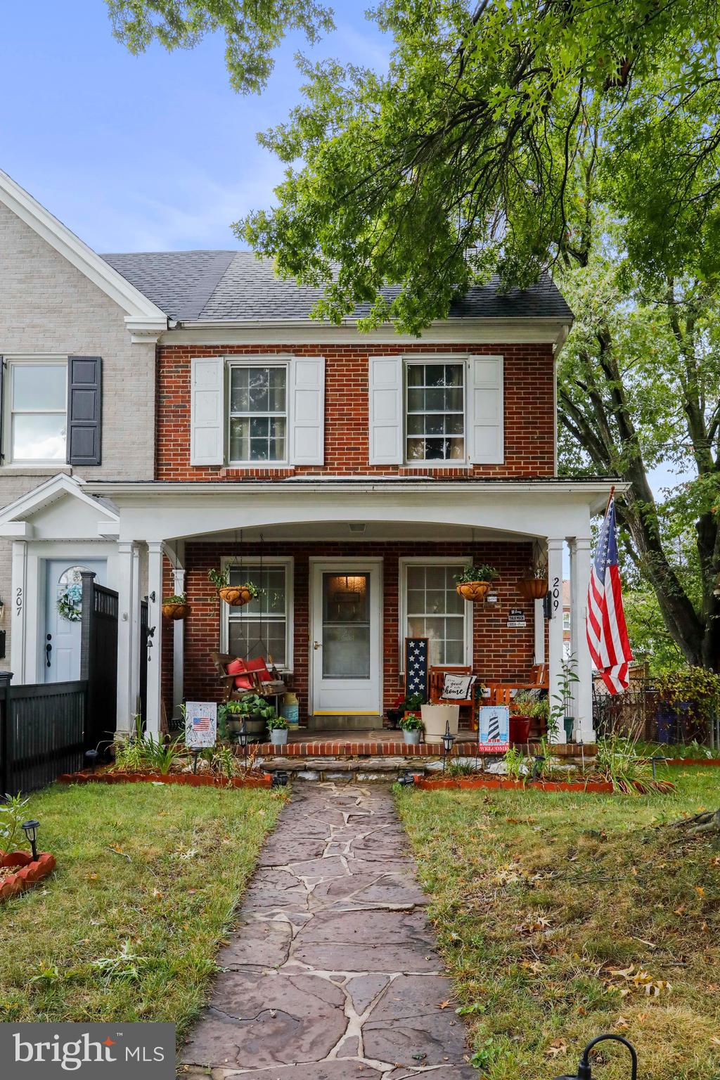 NORTH END - Residential