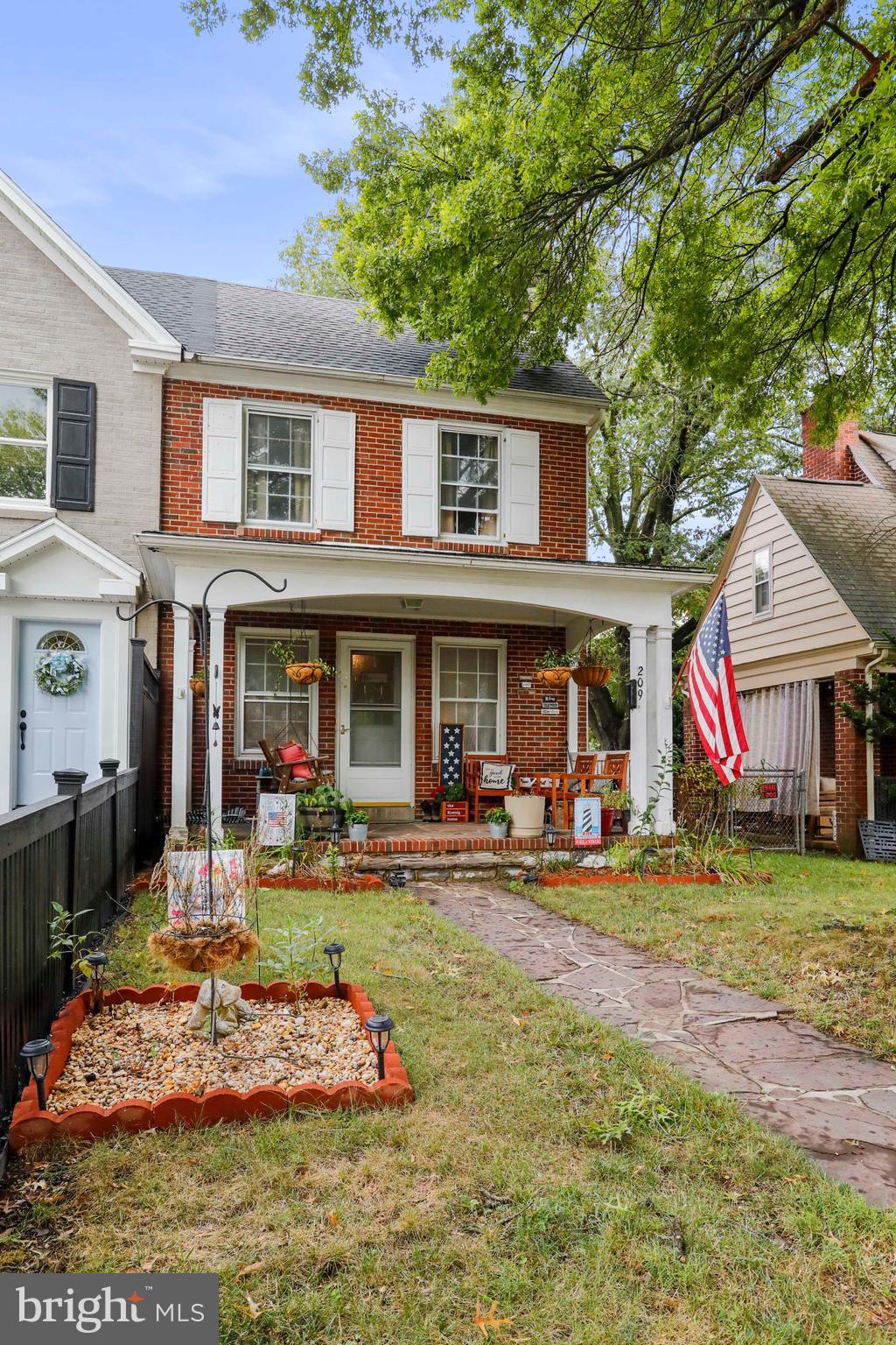 NORTH END - Residential