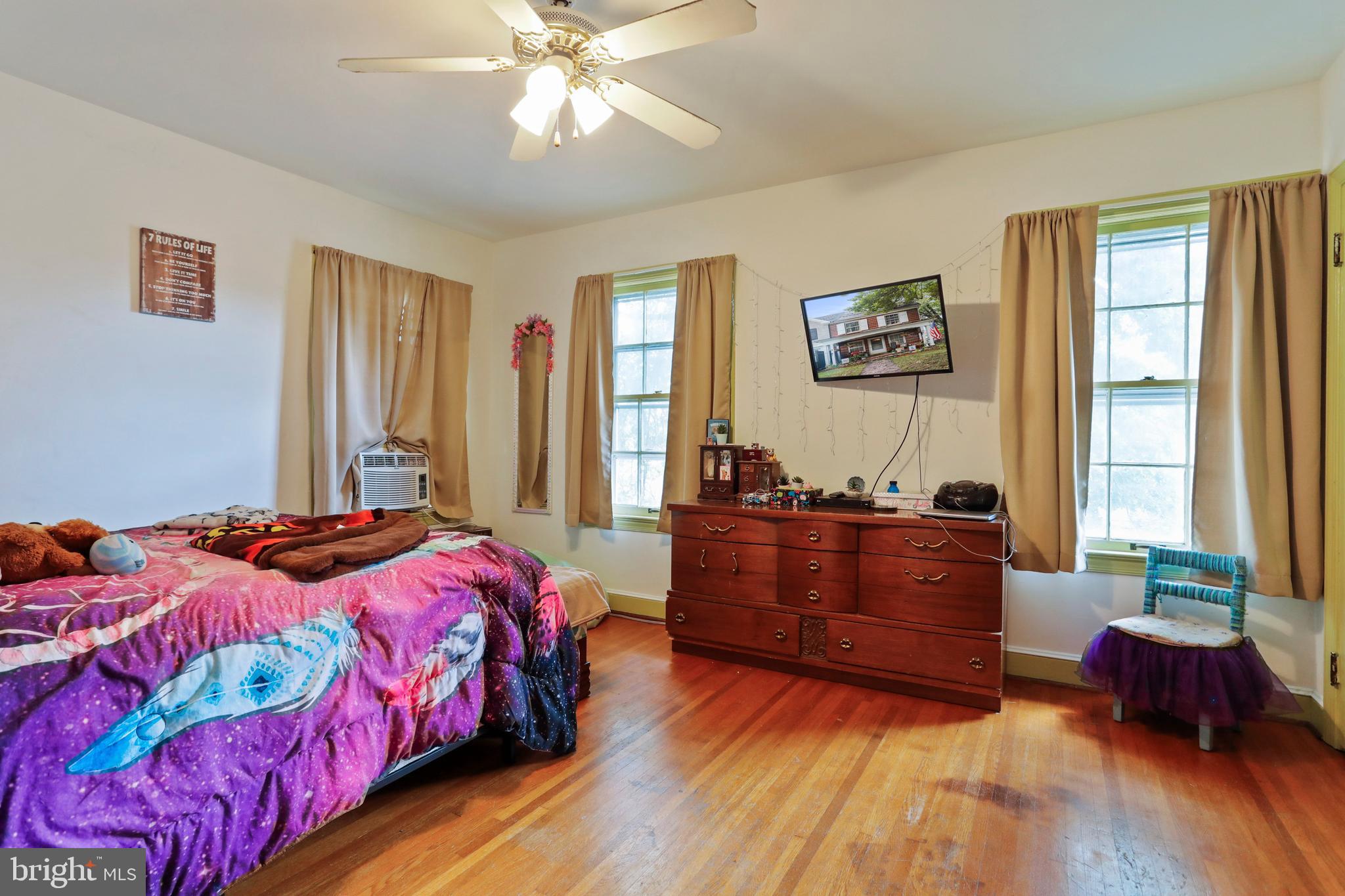 NORTH END - Residential