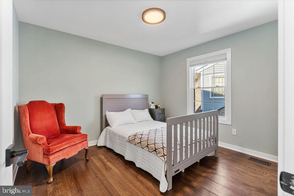 POTOMAC CROSSING - Residential