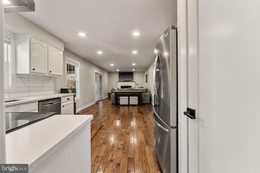 POTOMAC CROSSING - Residential