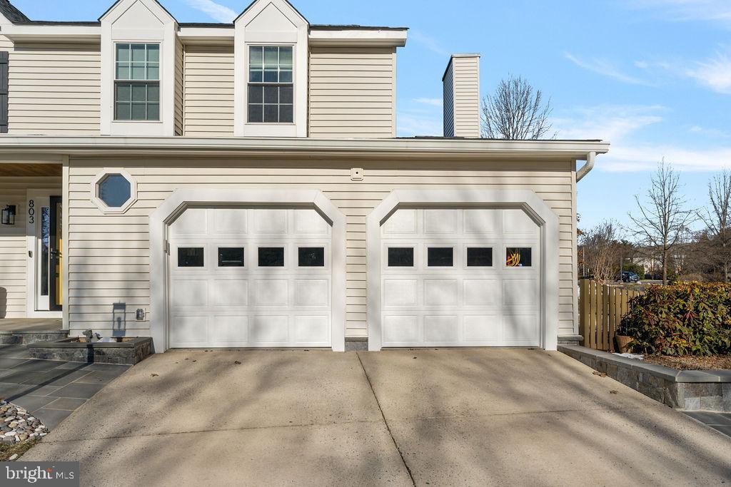 POTOMAC CROSSING - Residential