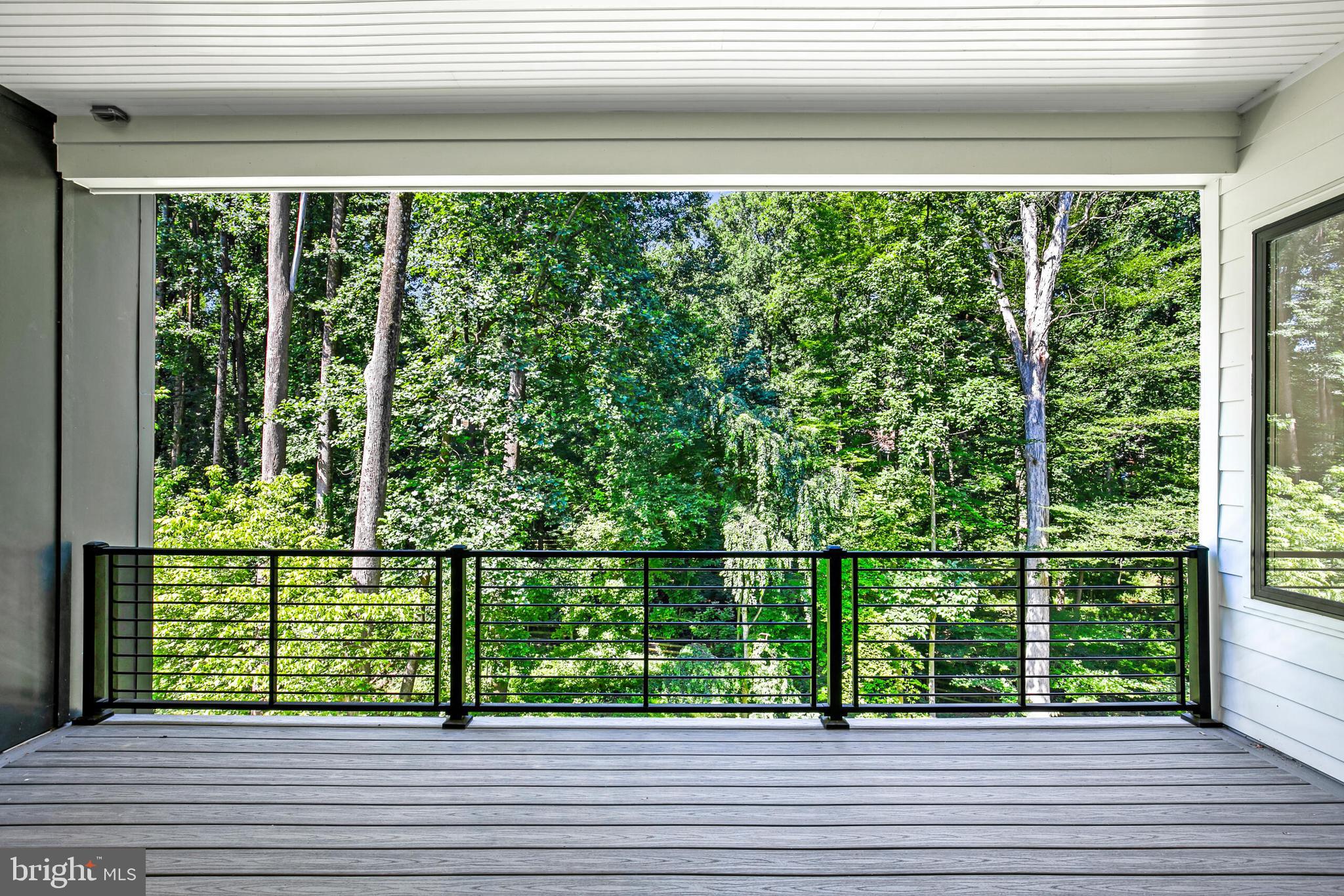 RIVER OAKS - Residential