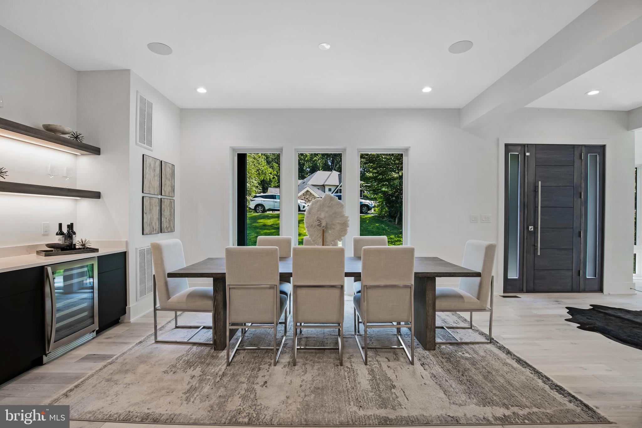 RIVER OAKS - Residential