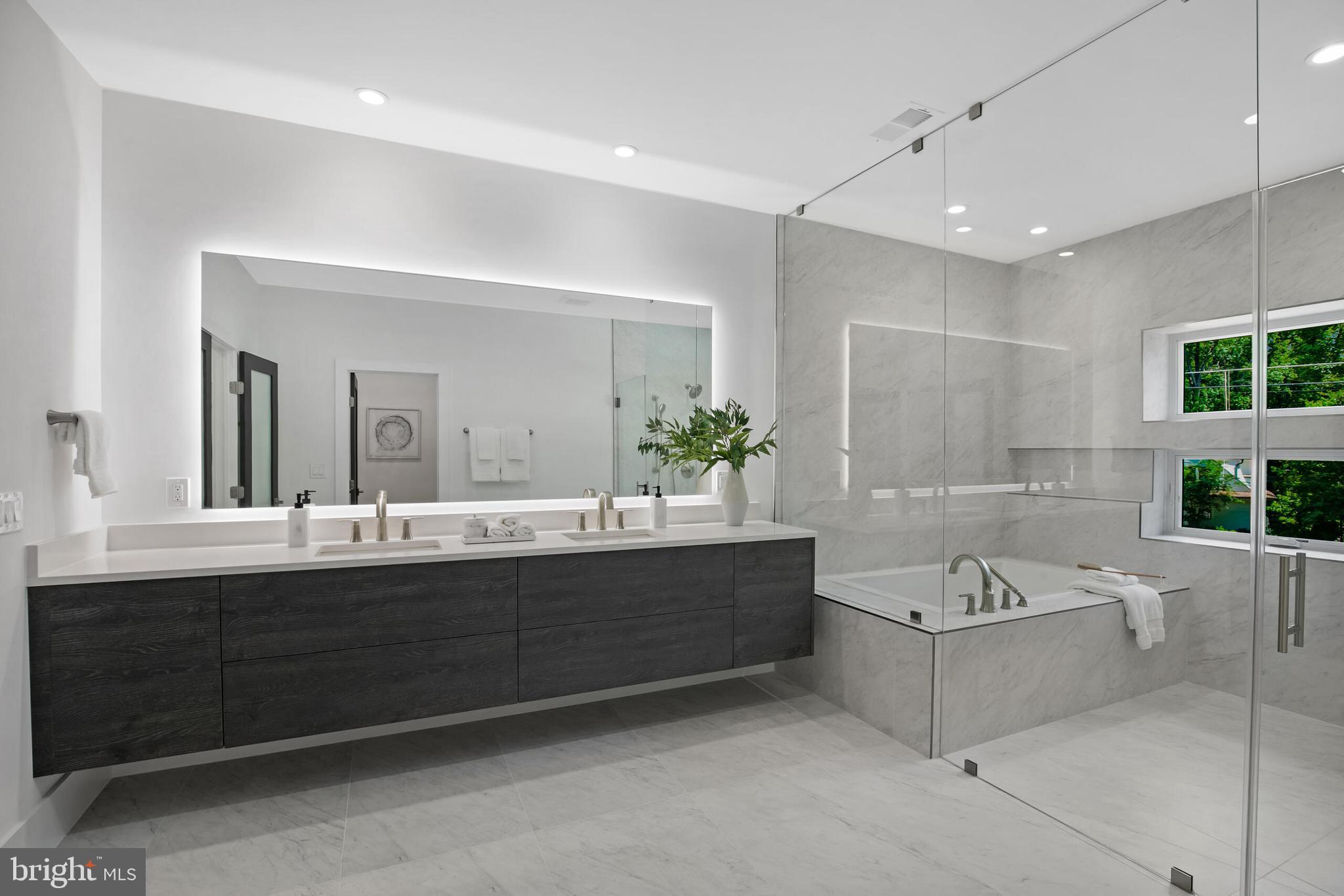 RIVER OAKS - Residential