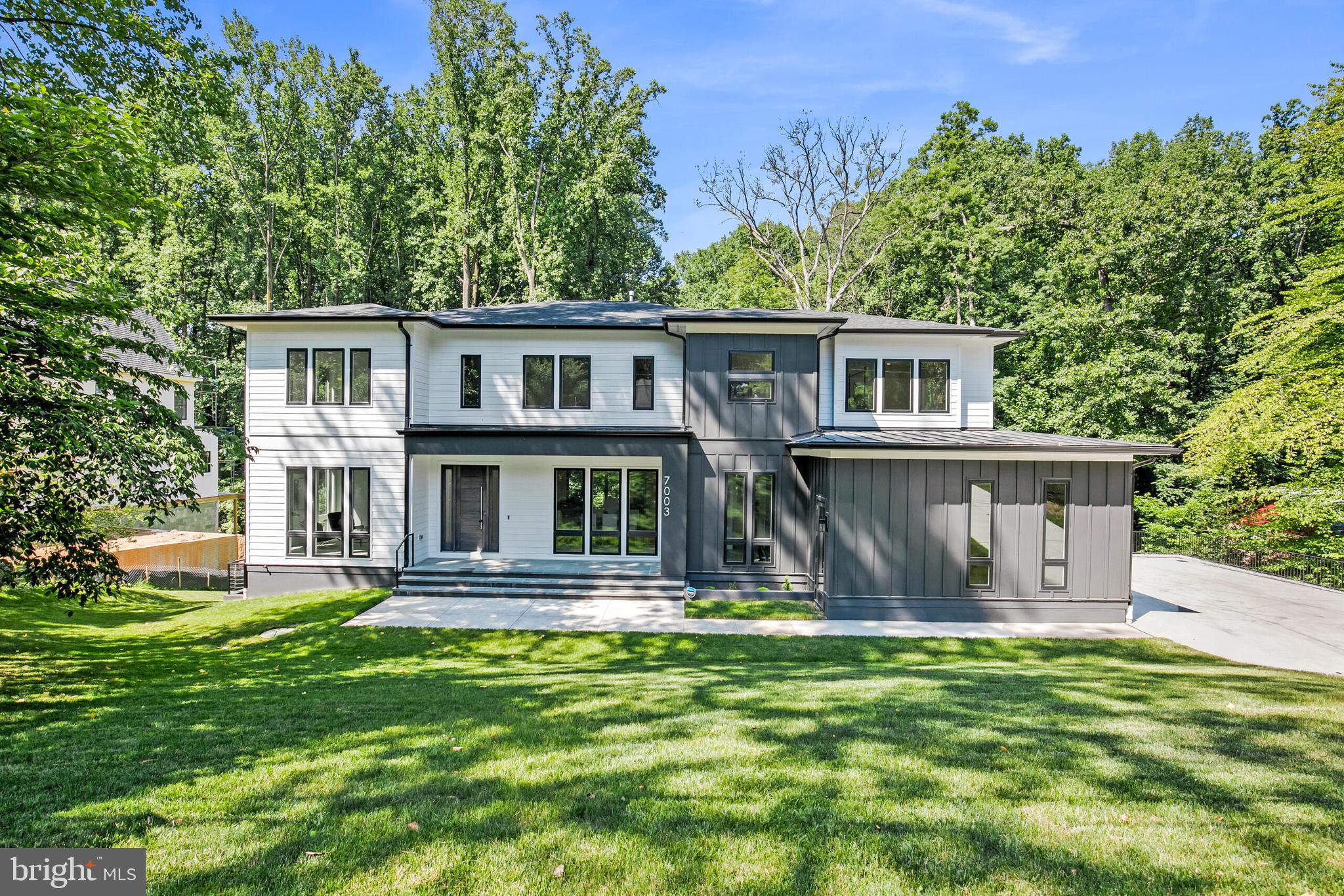 RIVER OAKS - Residential