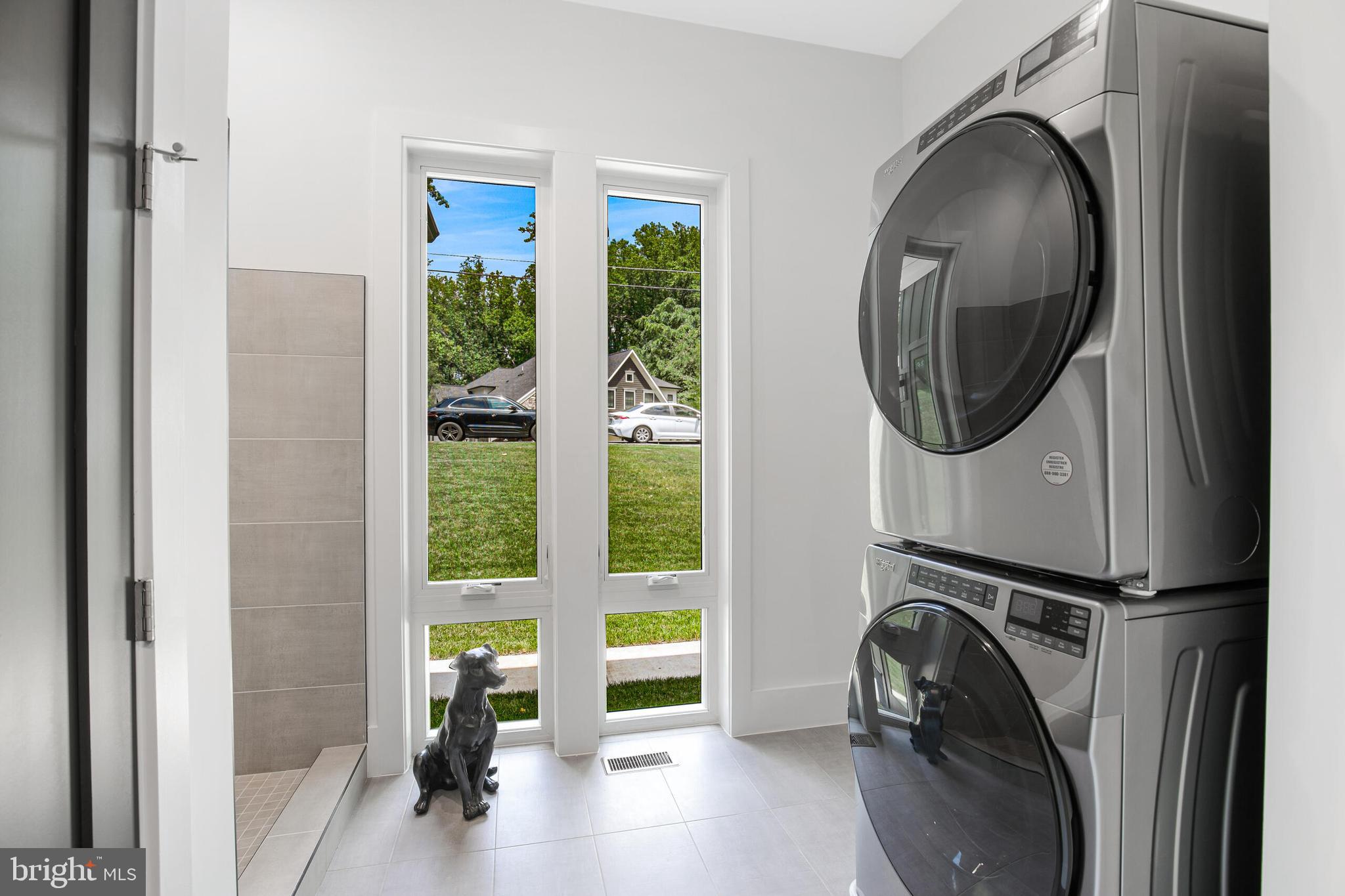 RIVER OAKS - Residential