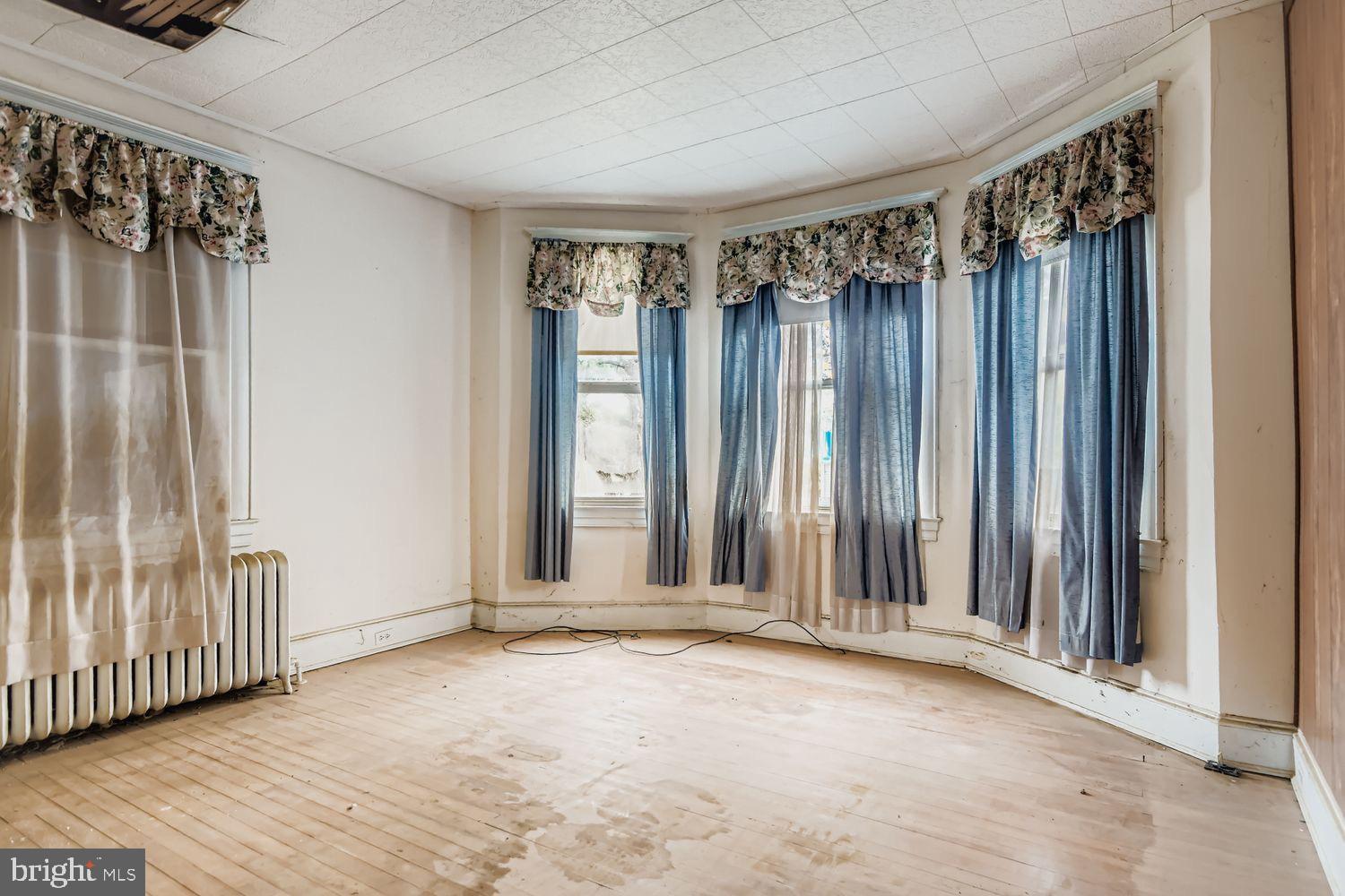 OVERLEA - Residential