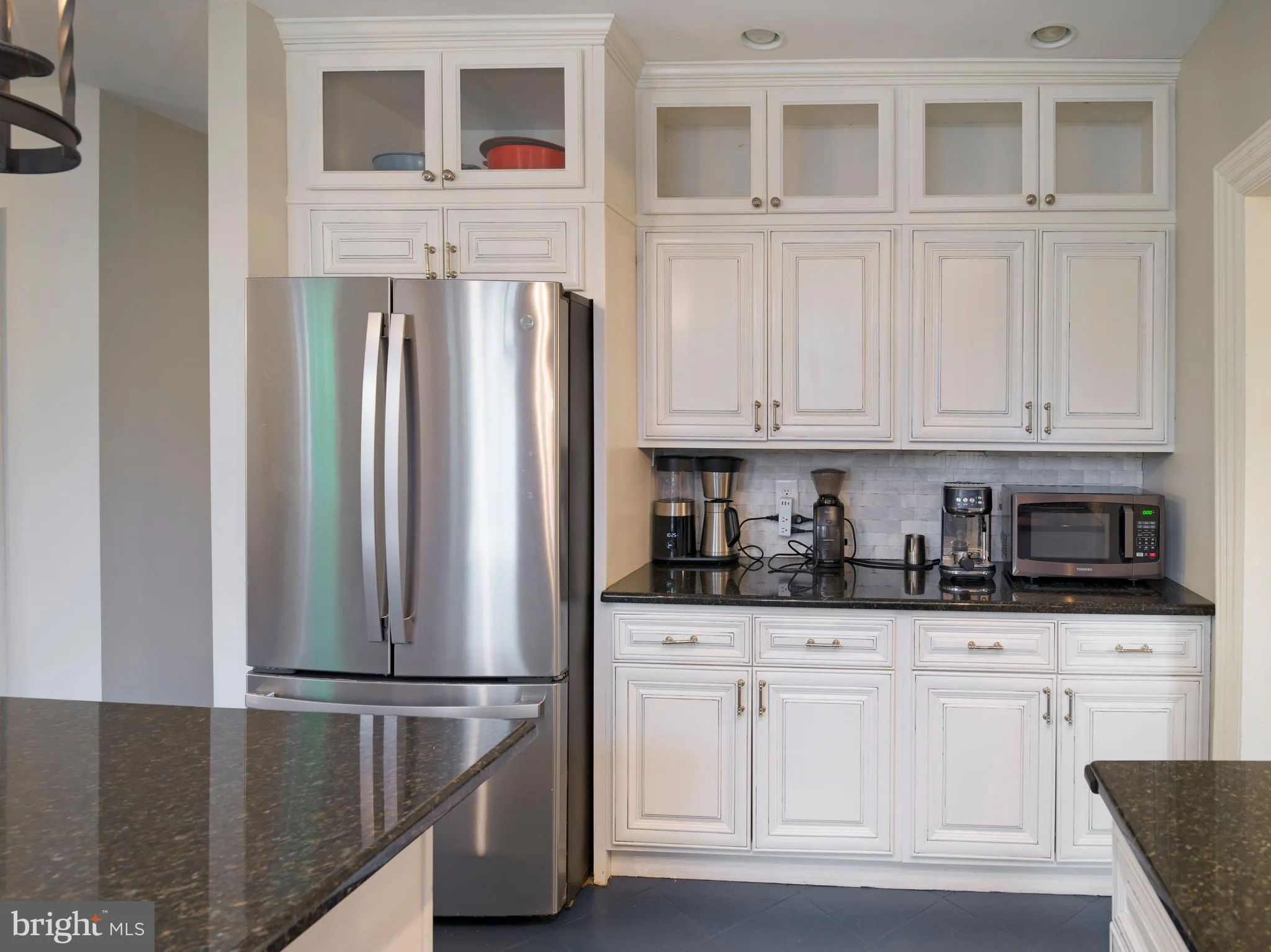 Ardmore, Pennsylvania 19003, United States, 5 Bedrooms Bedrooms, ,5 BathroomsBathrooms,Residential,Pending,133649