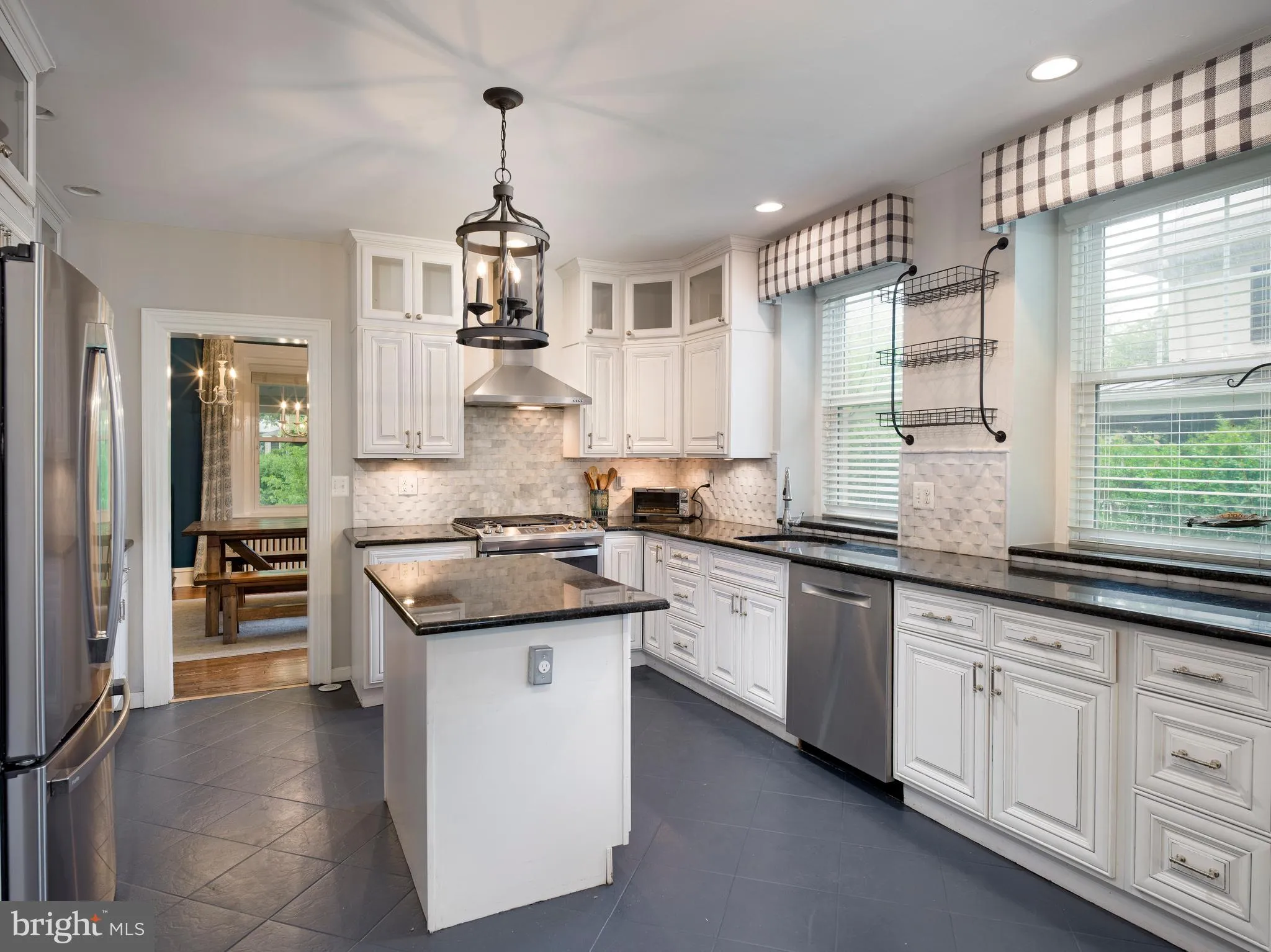 Ardmore, Pennsylvania 19003, United States, 5 Bedrooms Bedrooms, ,5 BathroomsBathrooms,Residential,Pending,133649