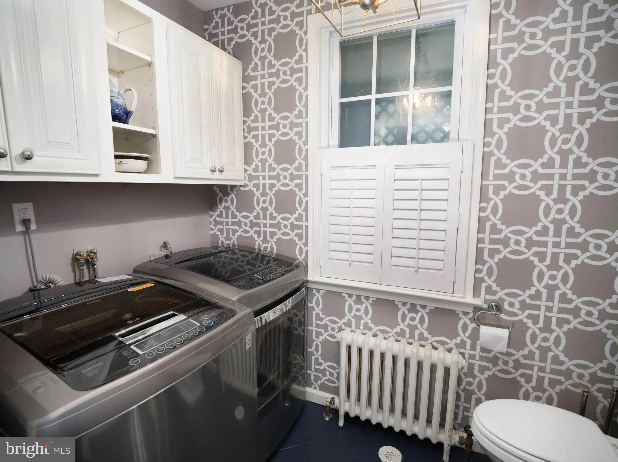 Ardmore, Pennsylvania 19003, United States, 5 Bedrooms Bedrooms, ,5 BathroomsBathrooms,Residential,Pending,133649