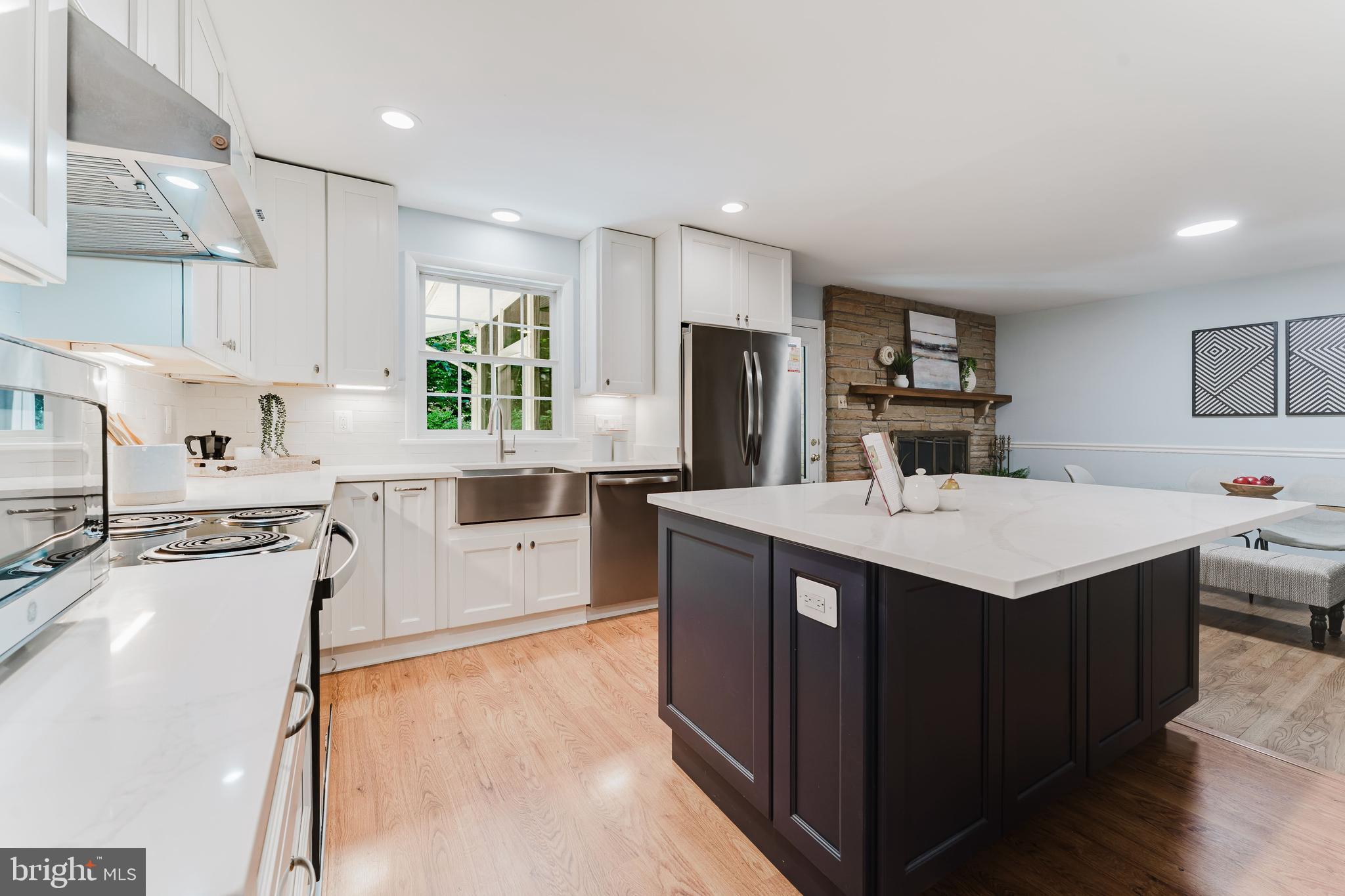 4704 SANDRA LANE