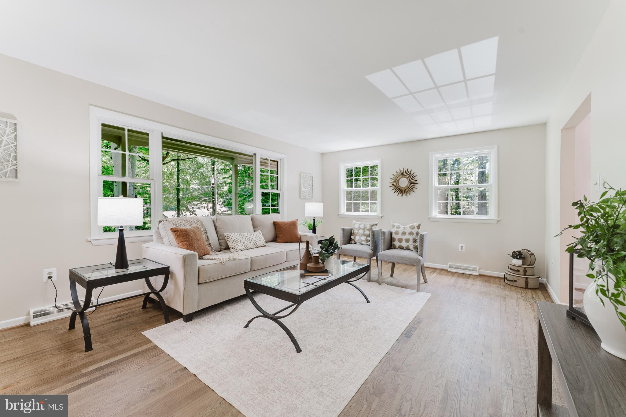 4704 SANDRA LANE