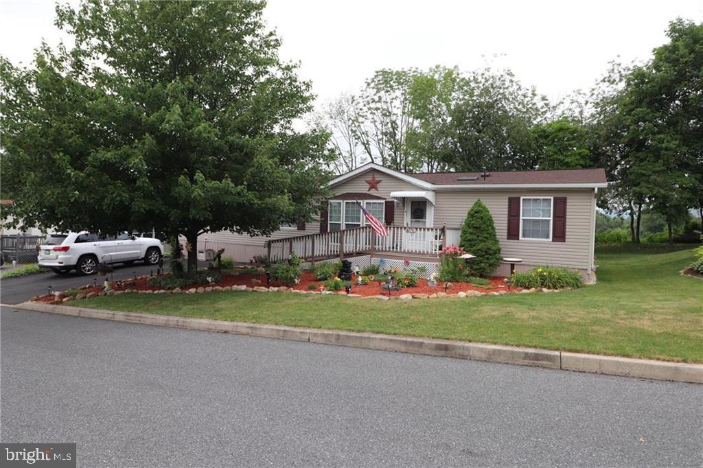 HERITAGE VILLAGE - Residential