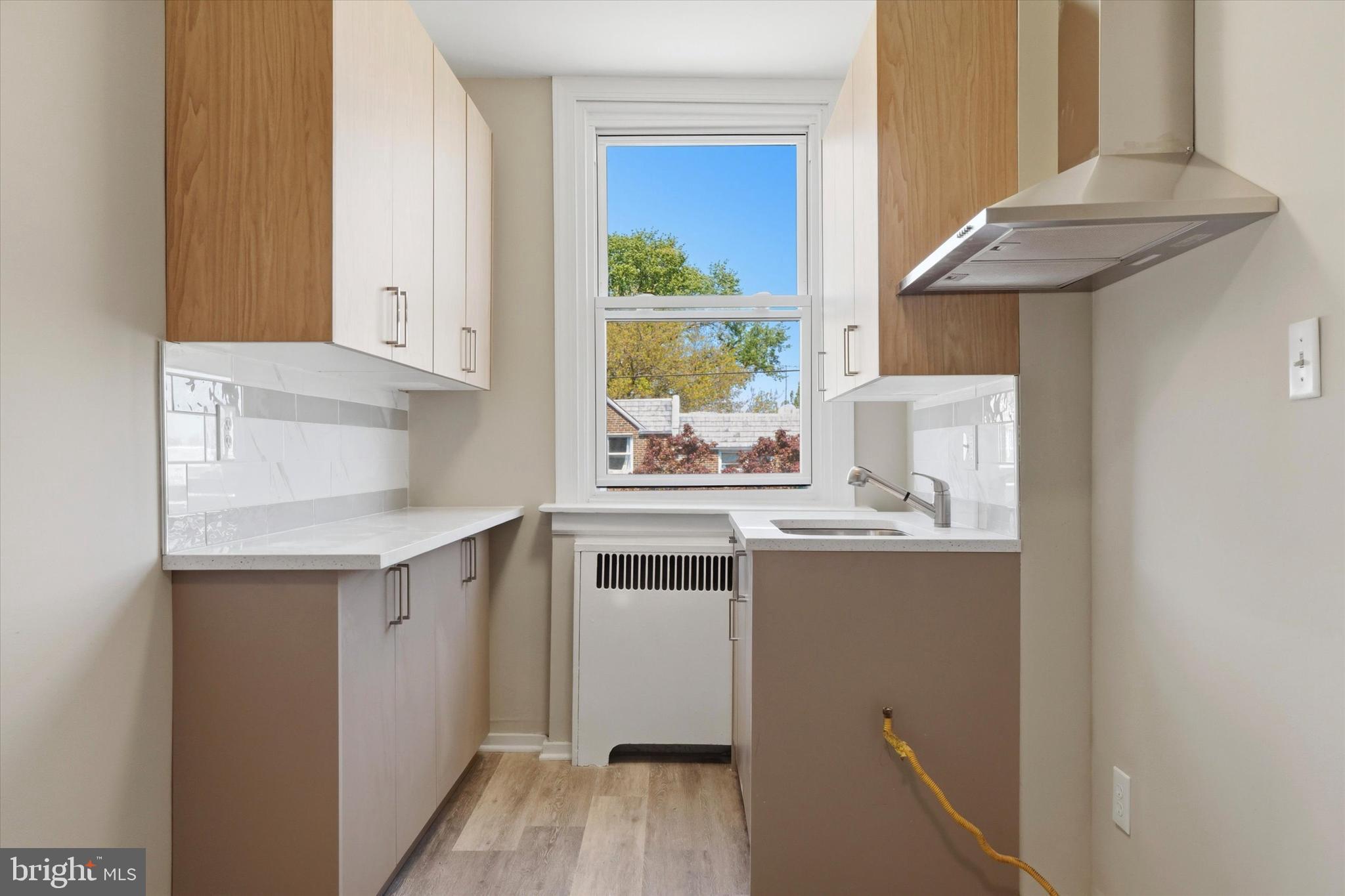 OXFORD CIRCLE - Residential Income