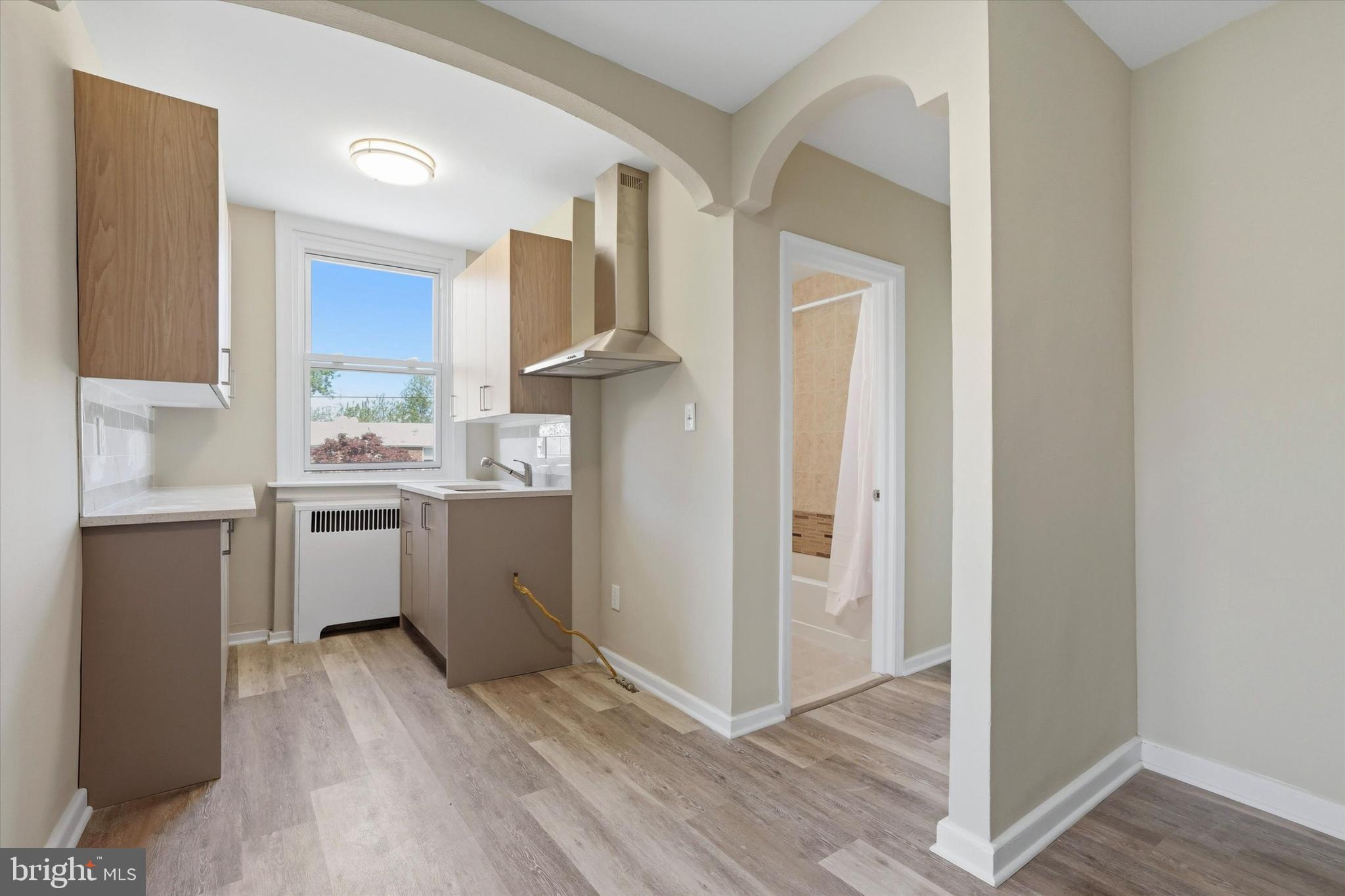 OXFORD CIRCLE - Residential Income