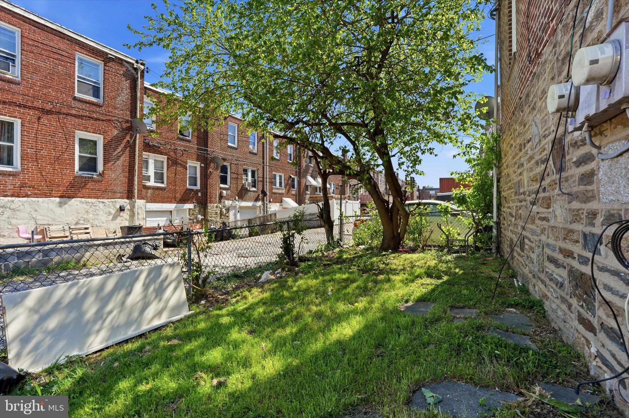 OXFORD CIRCLE - Residential Income