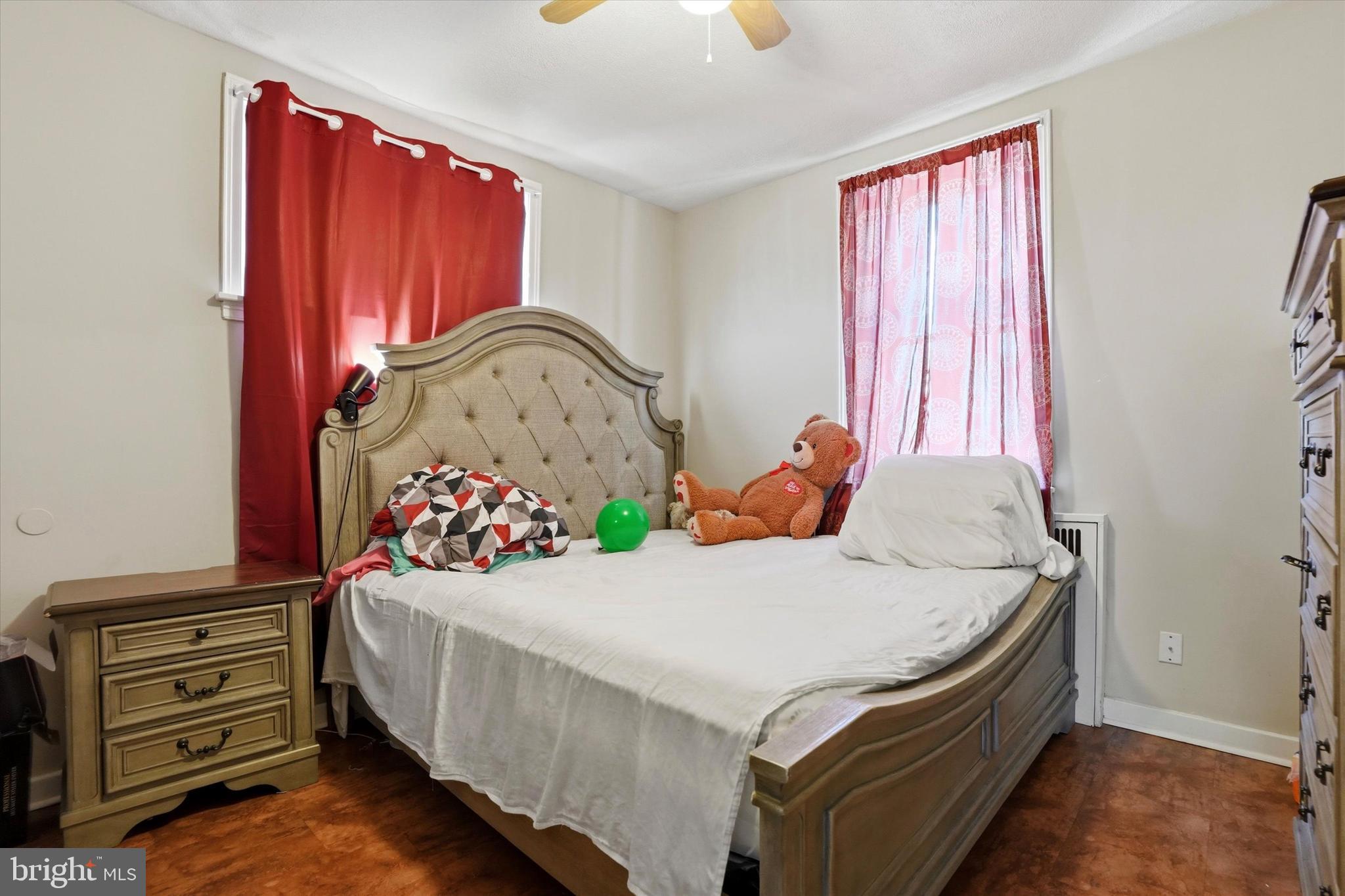OXFORD CIRCLE - Residential Income