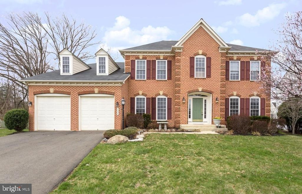 Photo of 7236 Winnipeg Court, GAINESVILLE, VA 20155 (MLS # VAPW2119284)