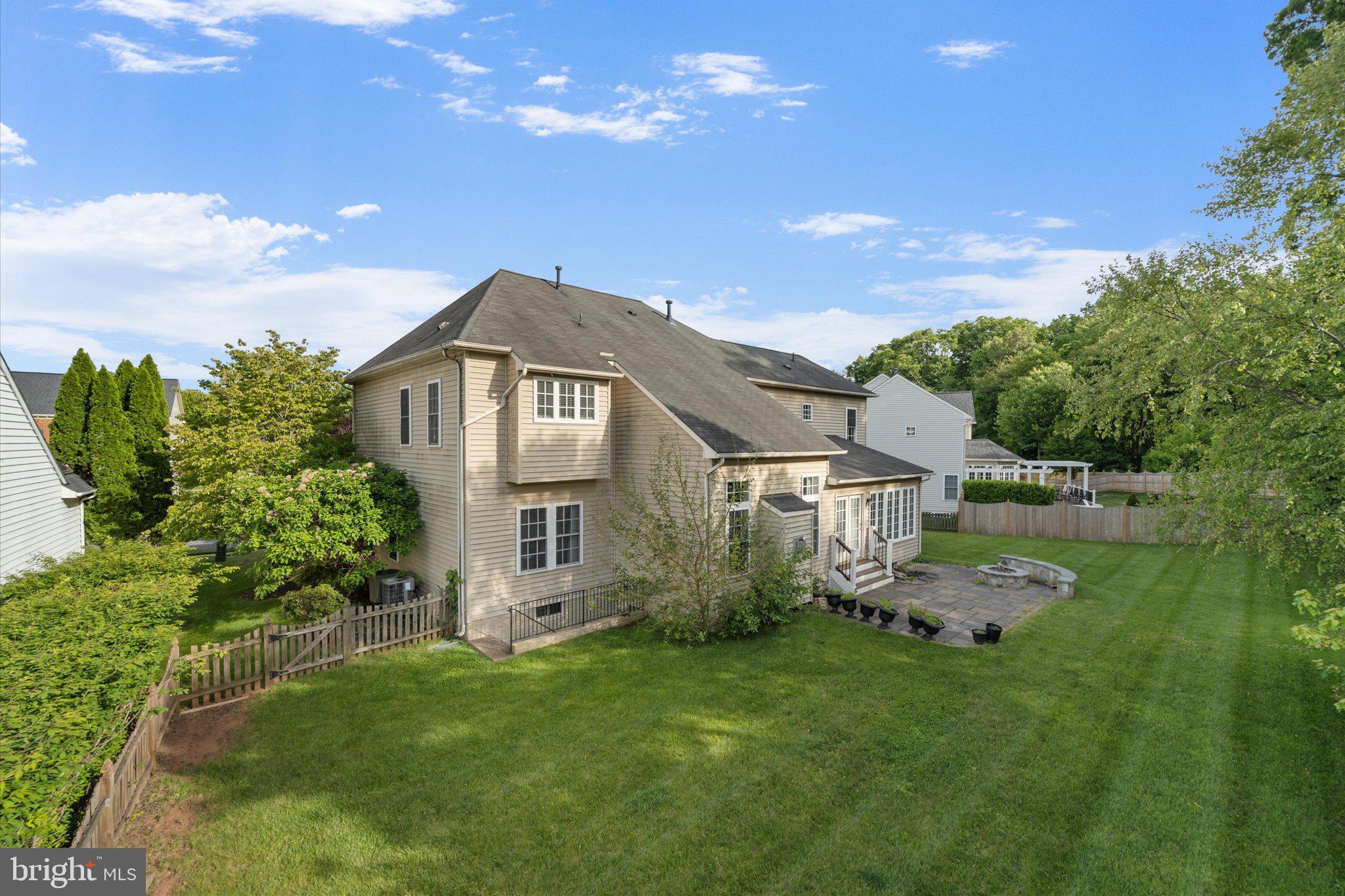 SOMERSET CROSSING - Residential