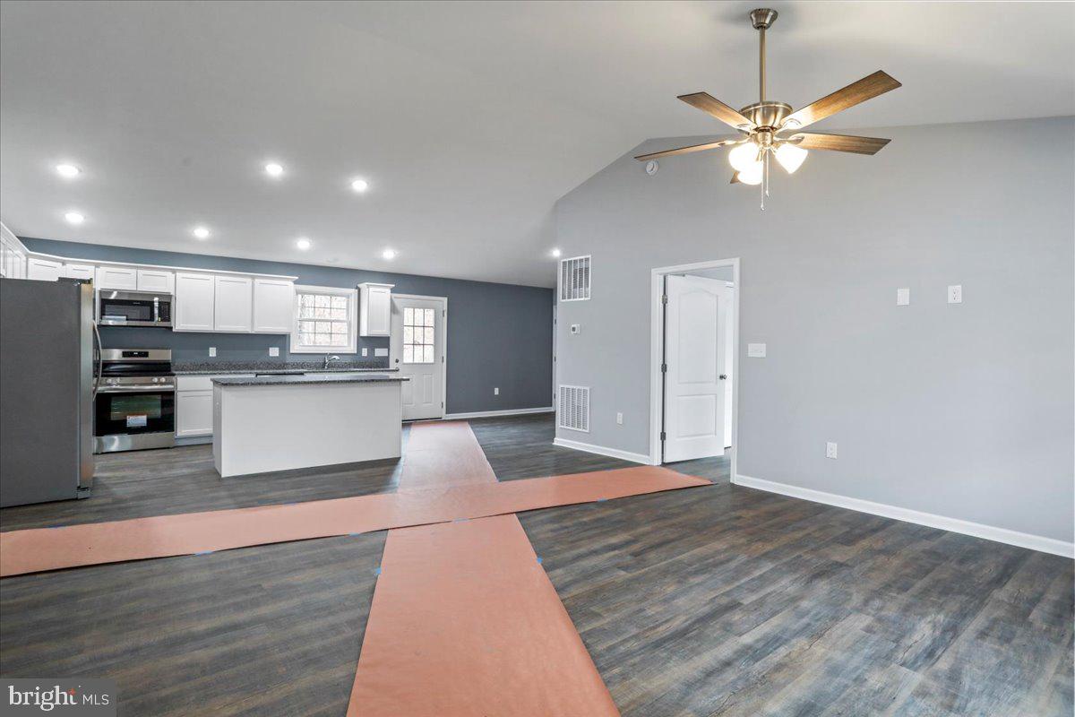 1117 WESTERN LANE