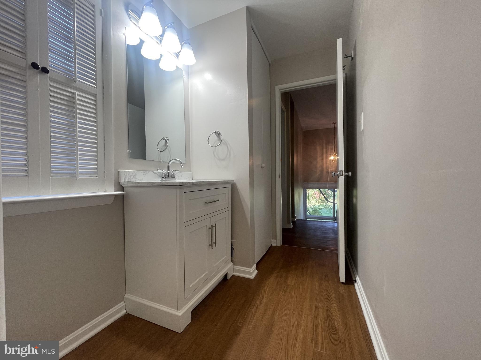 GOLF COURSE ISLAND - Residential Lease