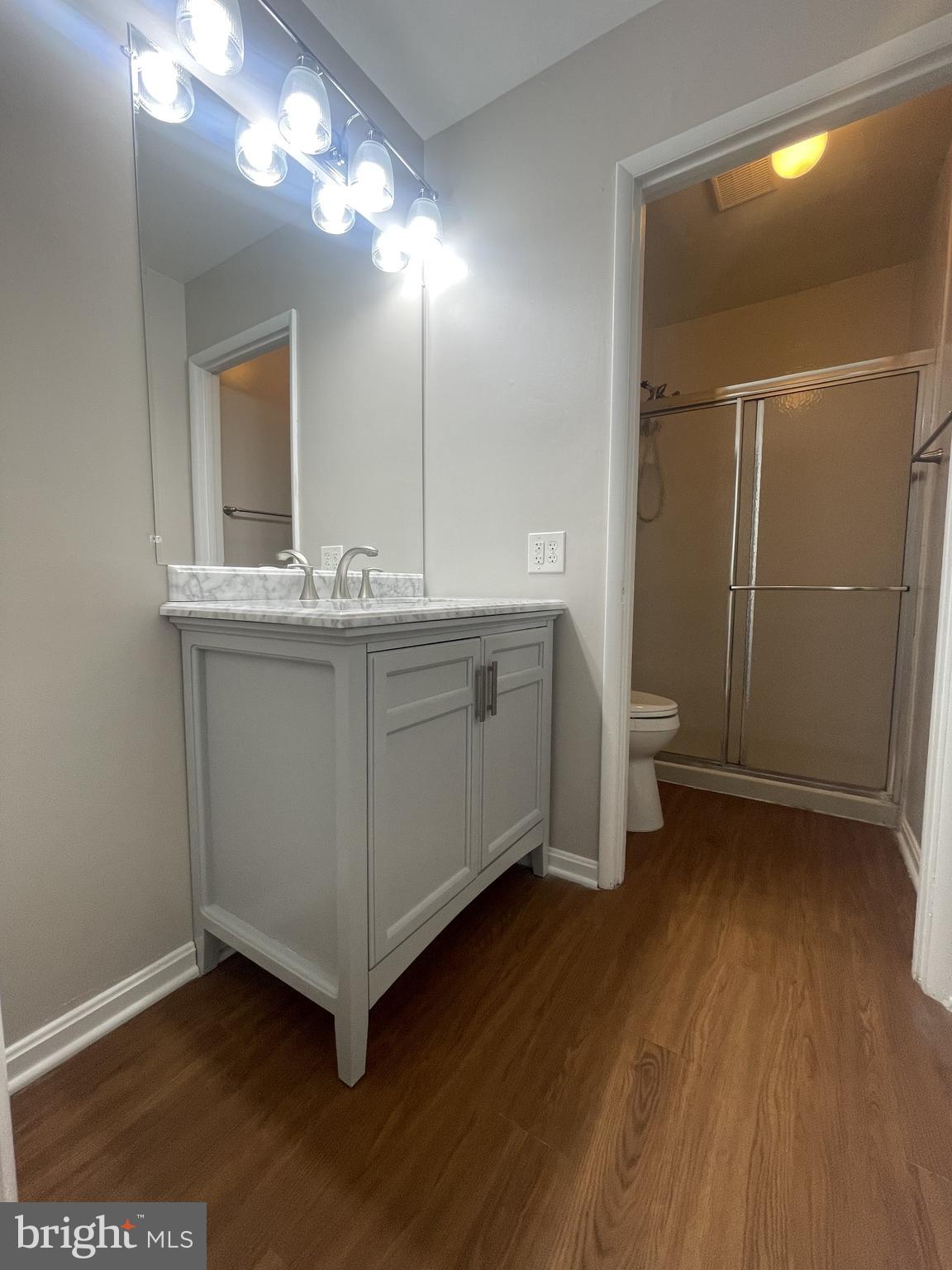 GOLF COURSE ISLAND - Residential Lease