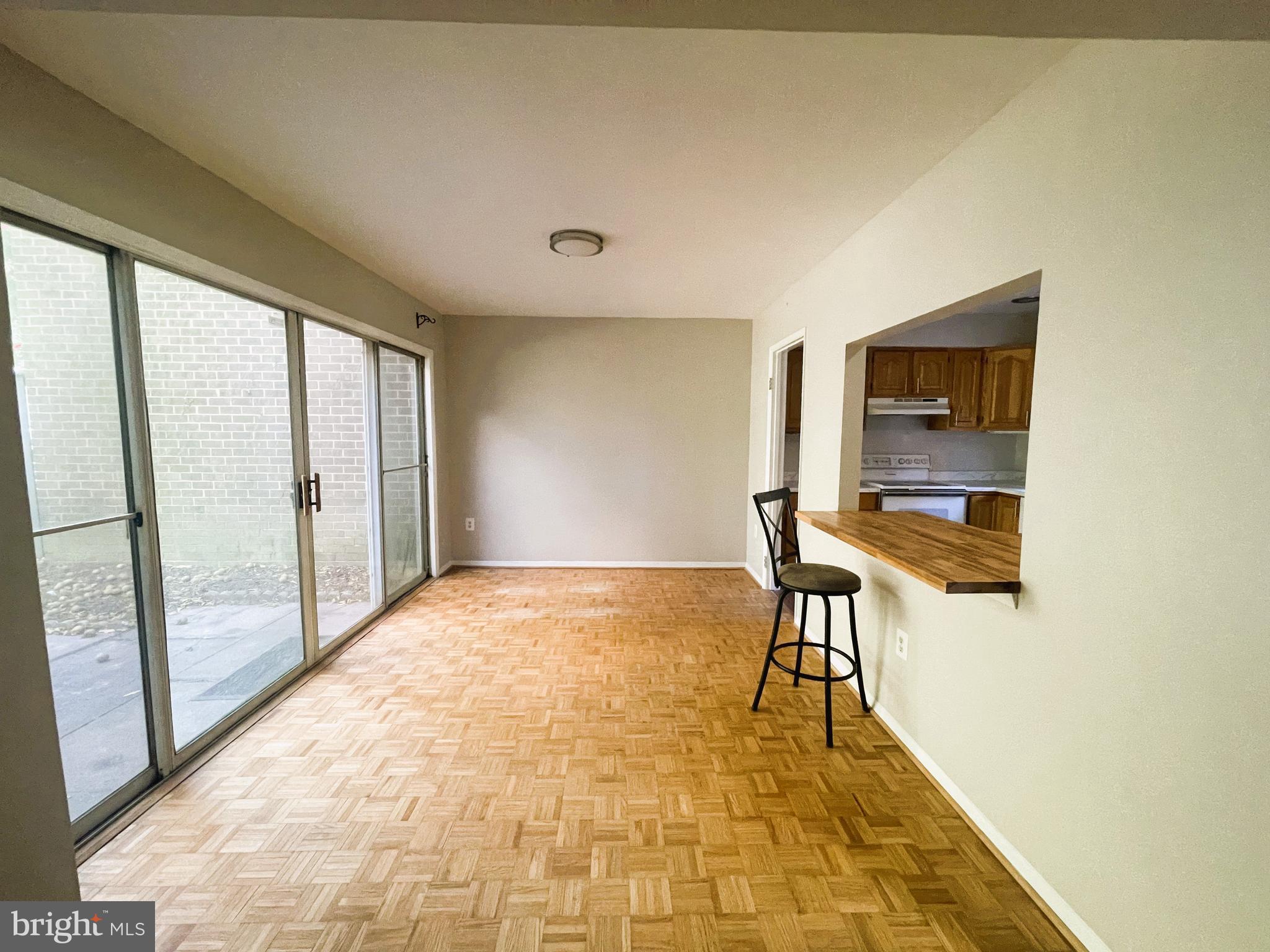 GOLF COURSE ISLAND - Residential Lease