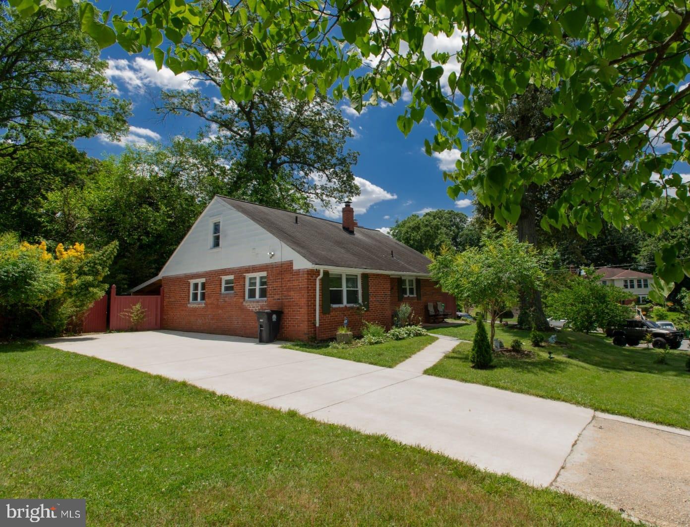 CAROLE HIGHLANDS - Residential