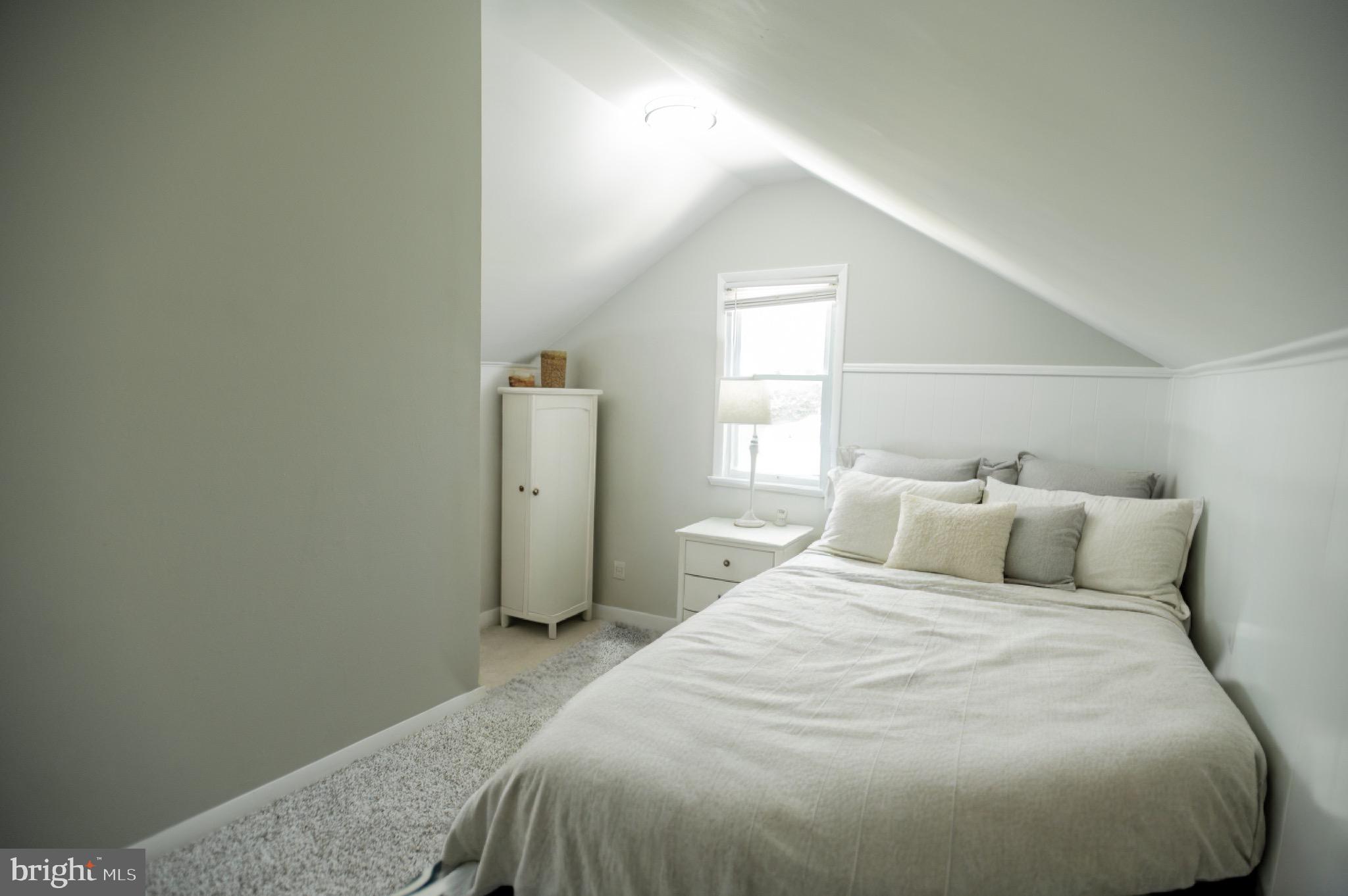 CAROLE HIGHLANDS - Residential