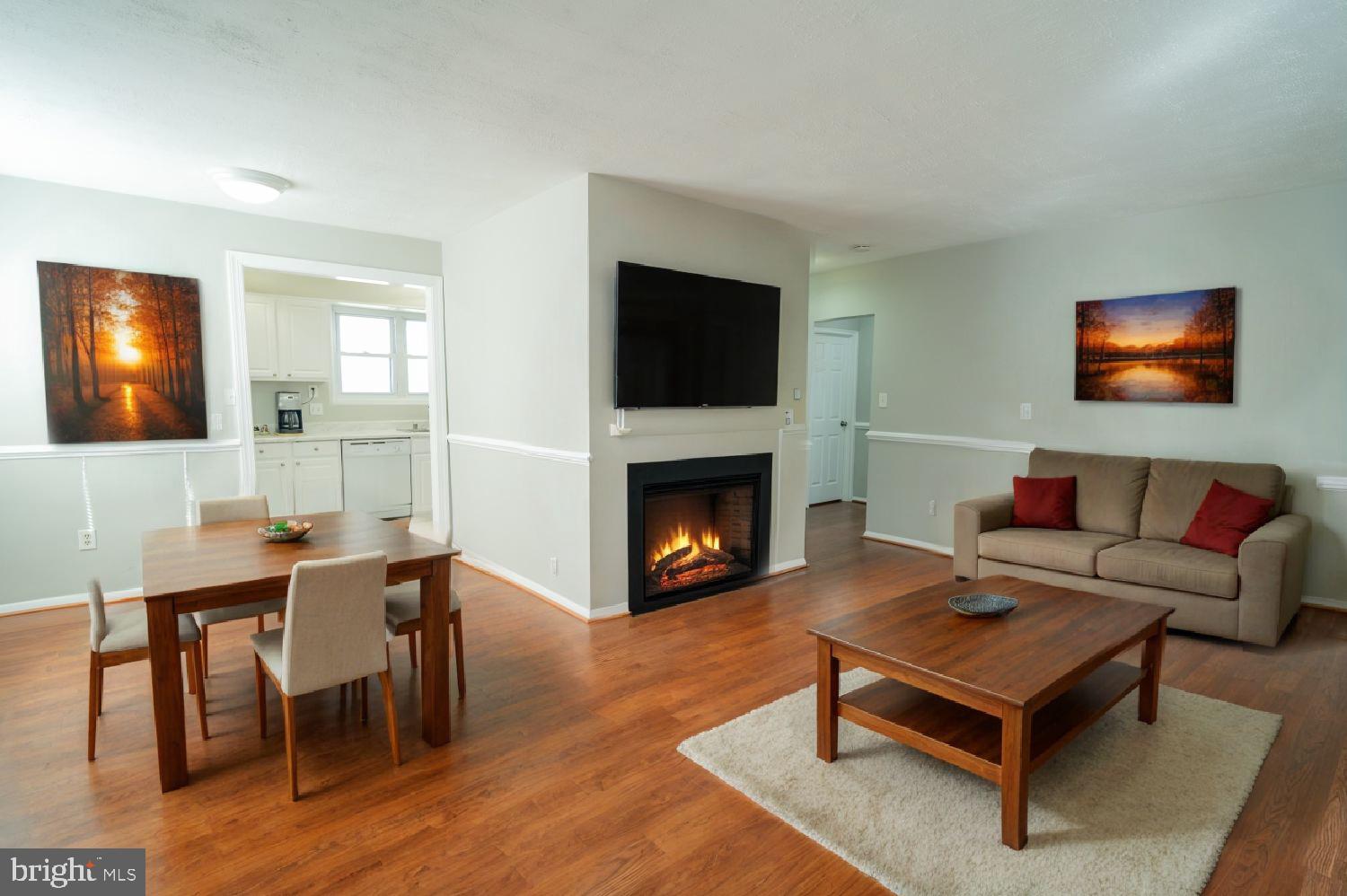 CAROLE HIGHLANDS - Residential