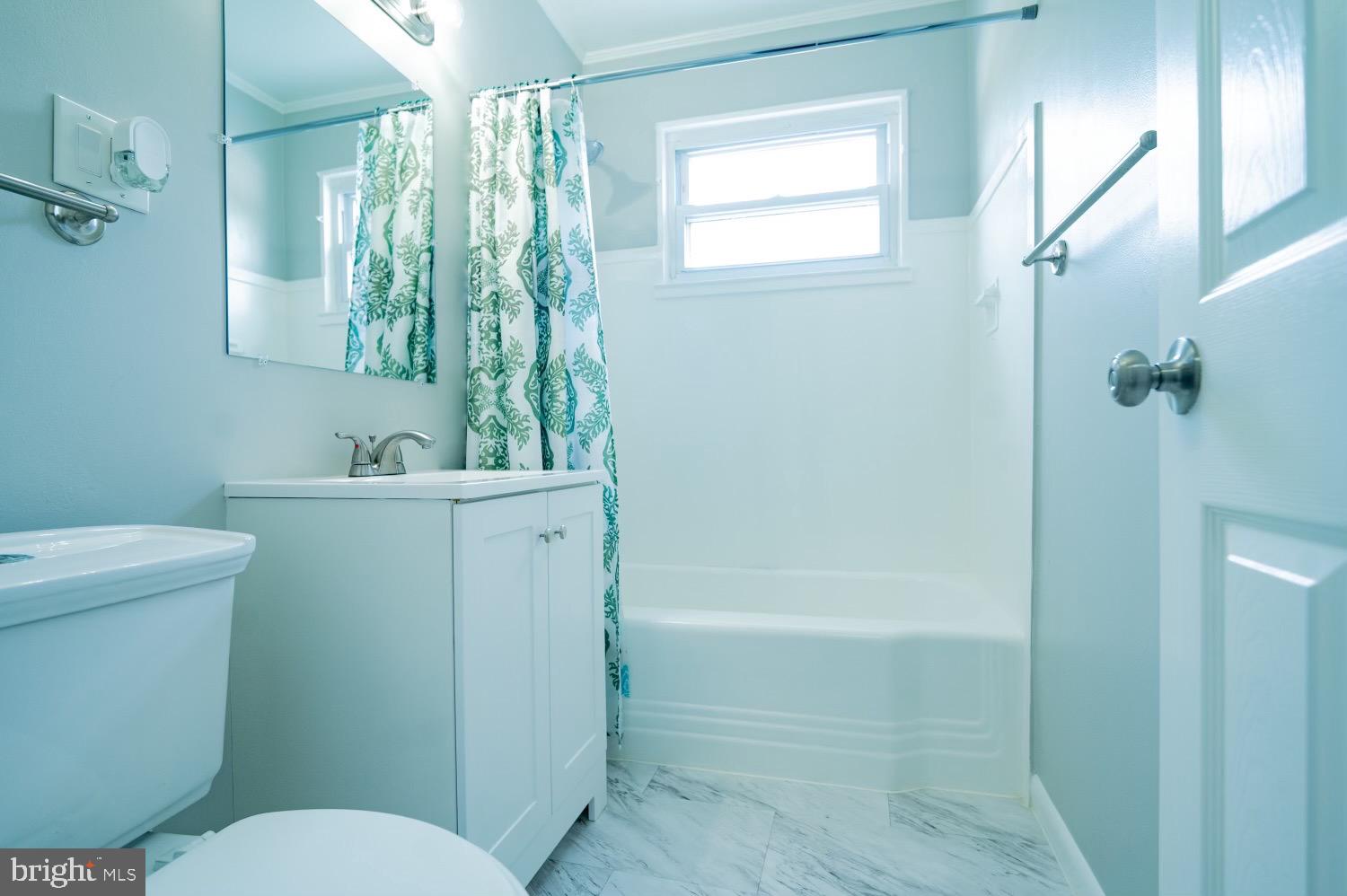 CAROLE HIGHLANDS - Residential