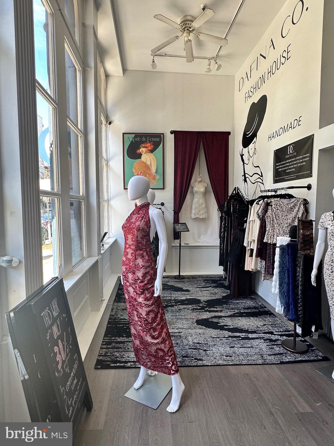 OLD CITY - Commercial Lease