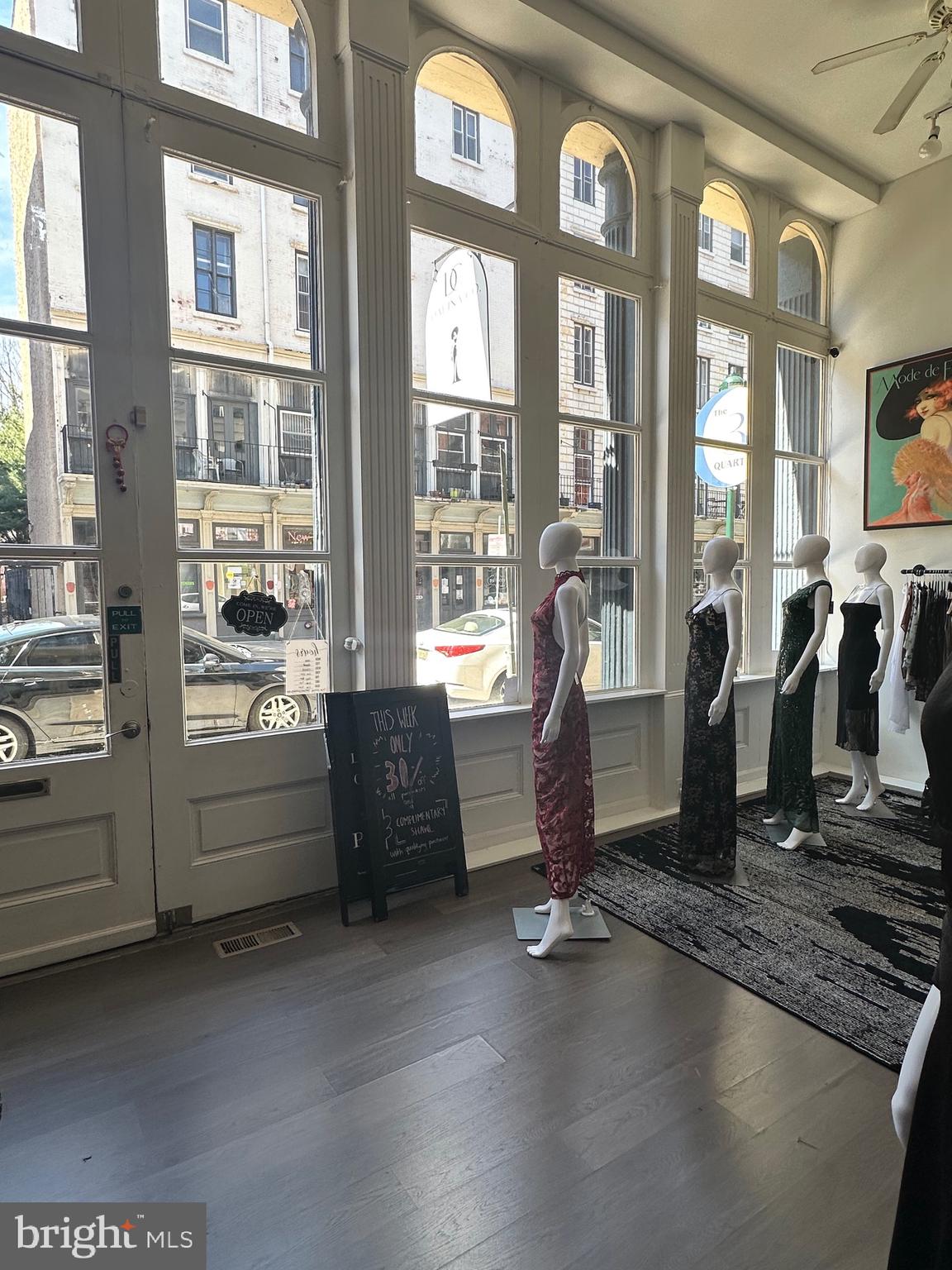 OLD CITY - Commercial Lease