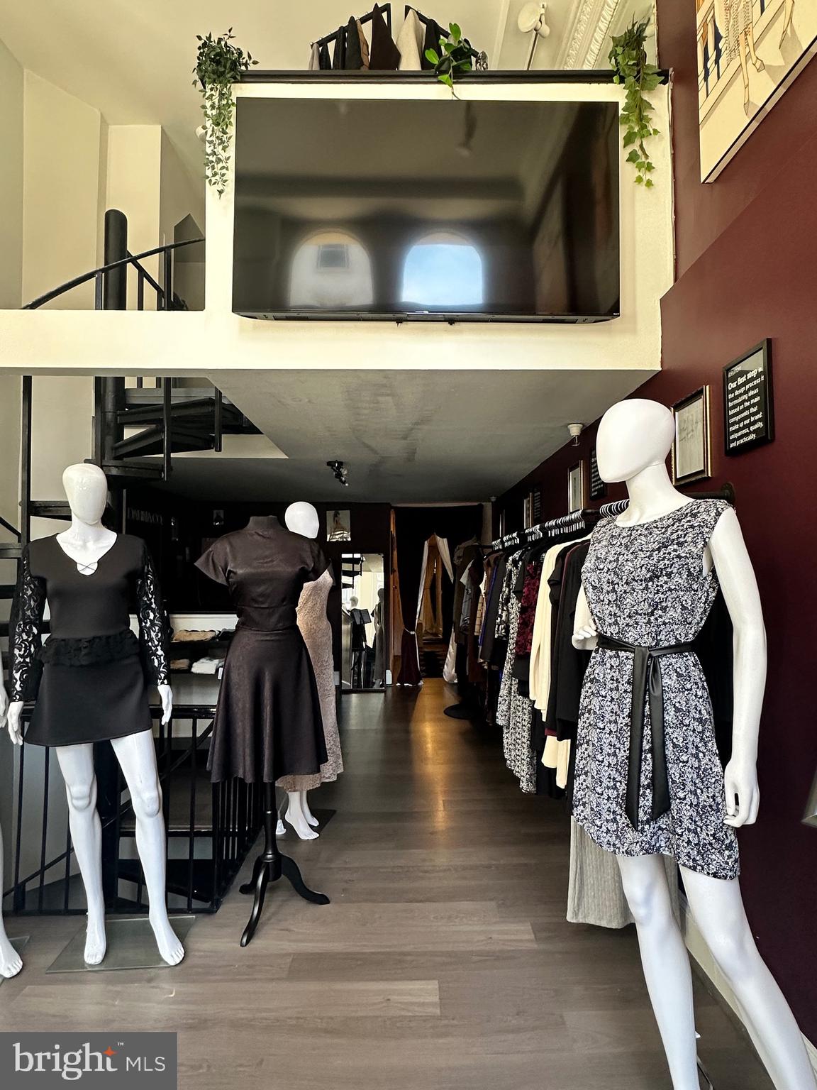 OLD CITY - Commercial Lease