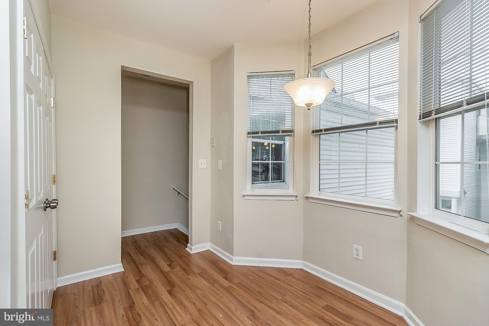 NEWTOWN - Residential